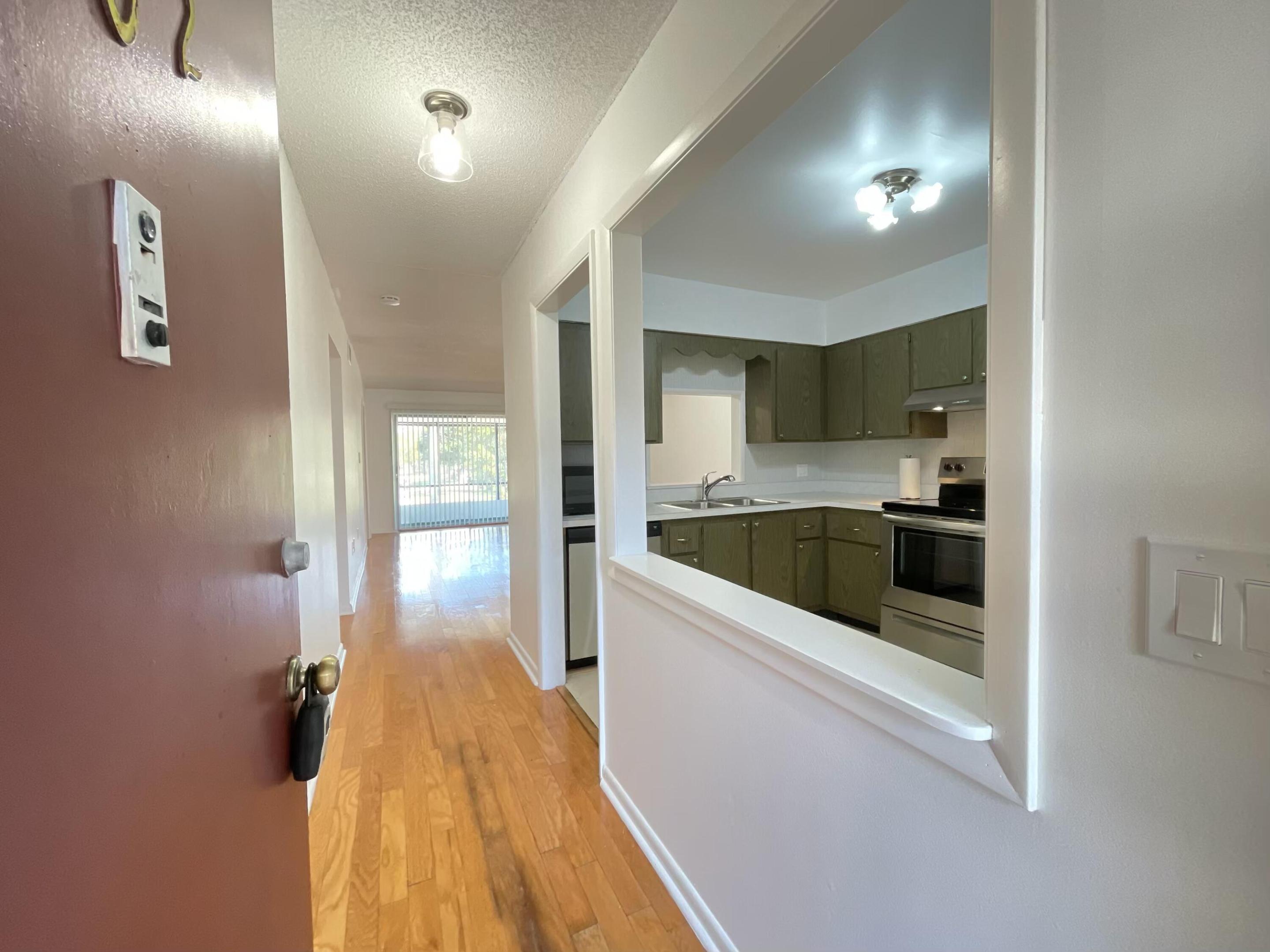 2302 Sunrise Boulevard 202 Property Photo 5