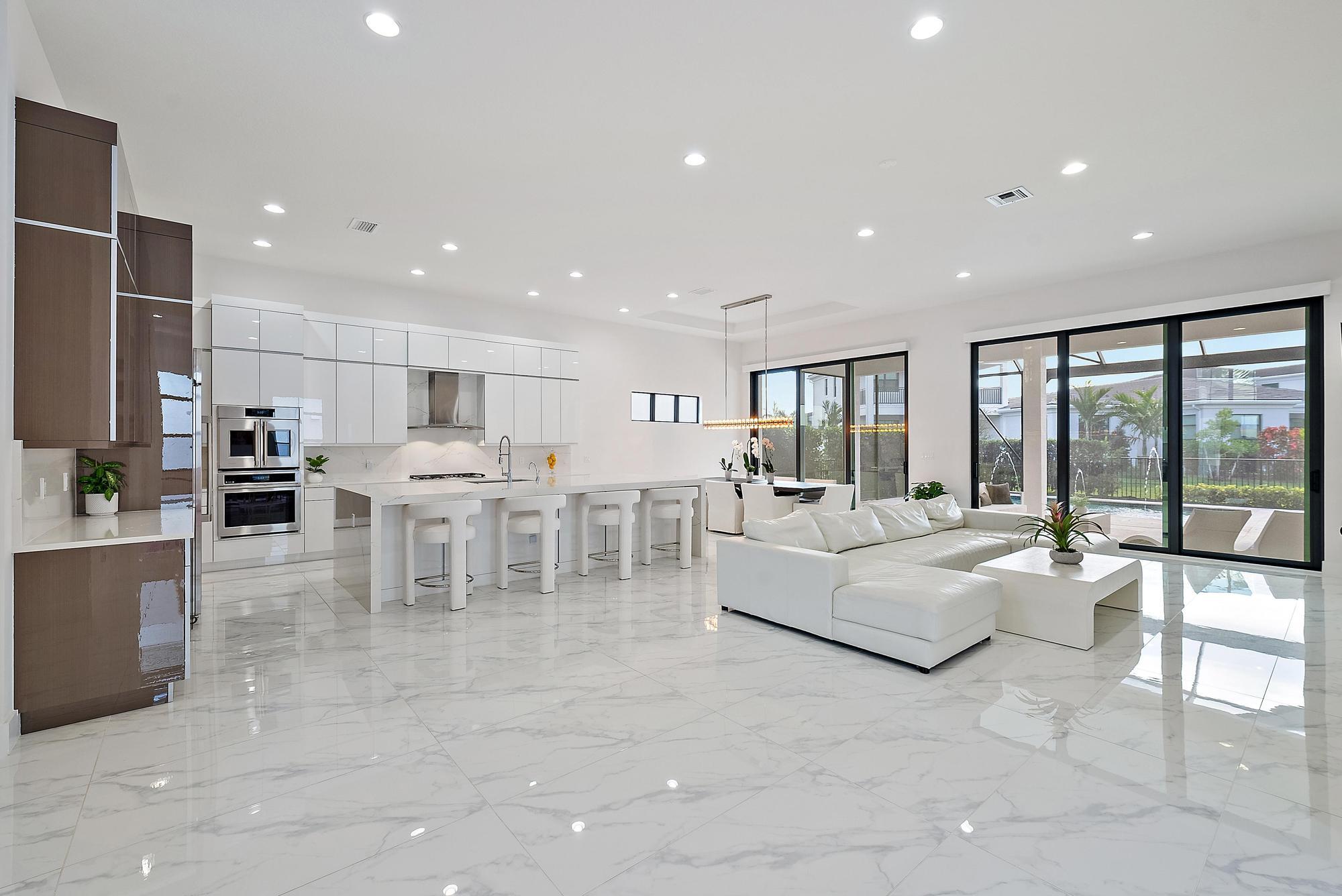 13159 Artisan Circle Property Photo 4