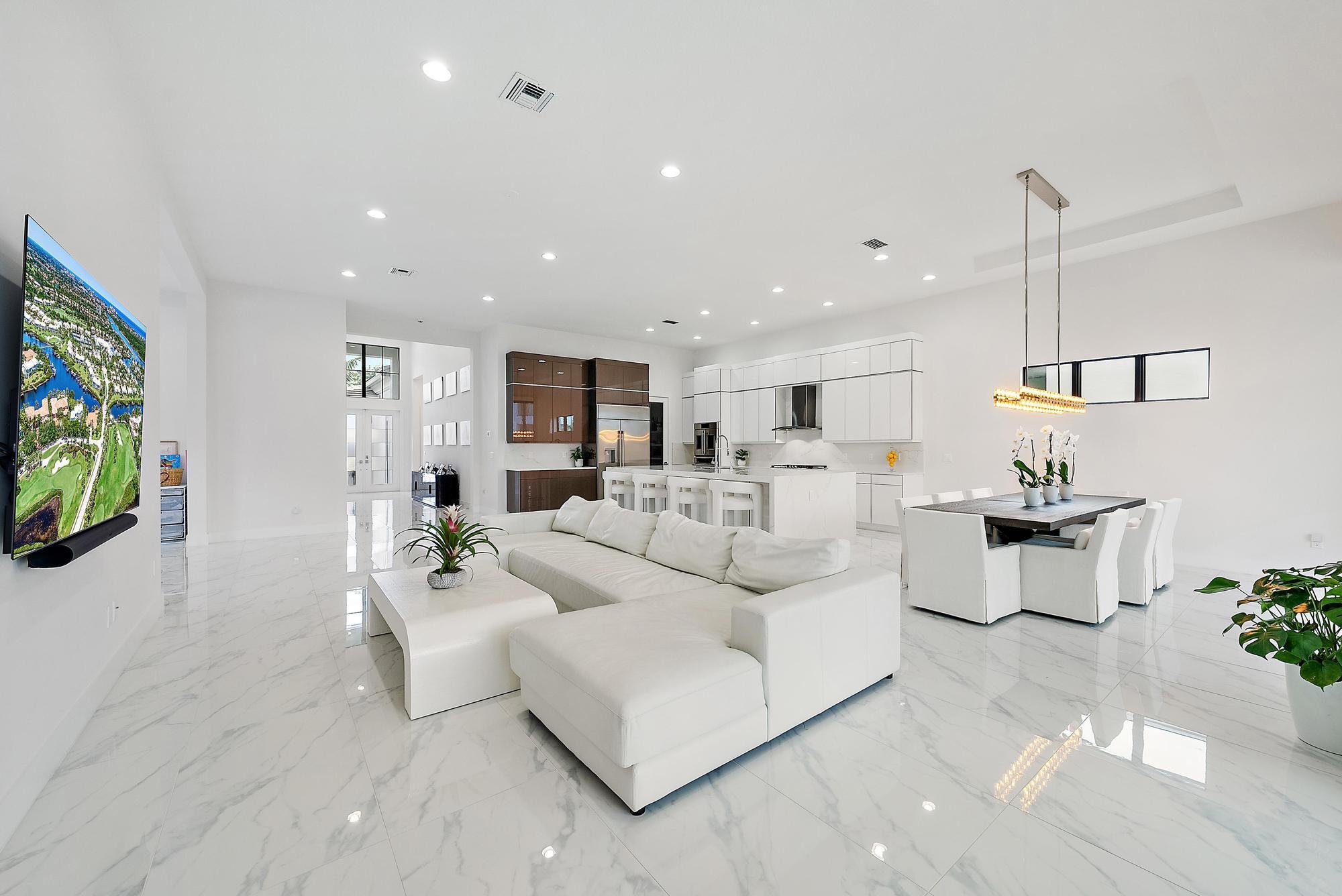 13159 Artisan Circle Property Photo 6