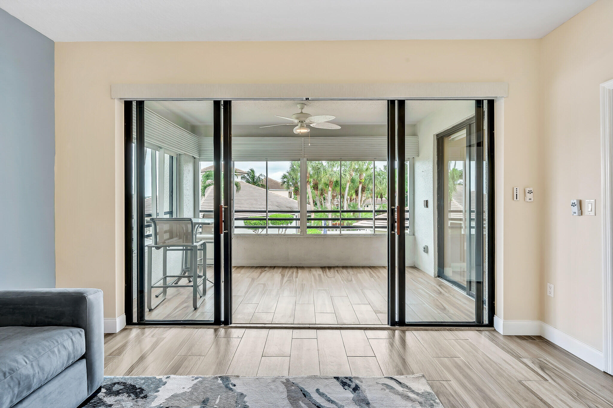 827 Oak Harbour Drive Property Photo 17