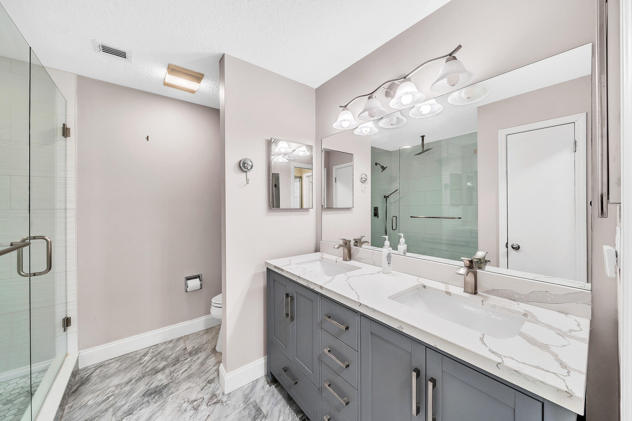 827 Oak Harbour Drive Property Photo 31