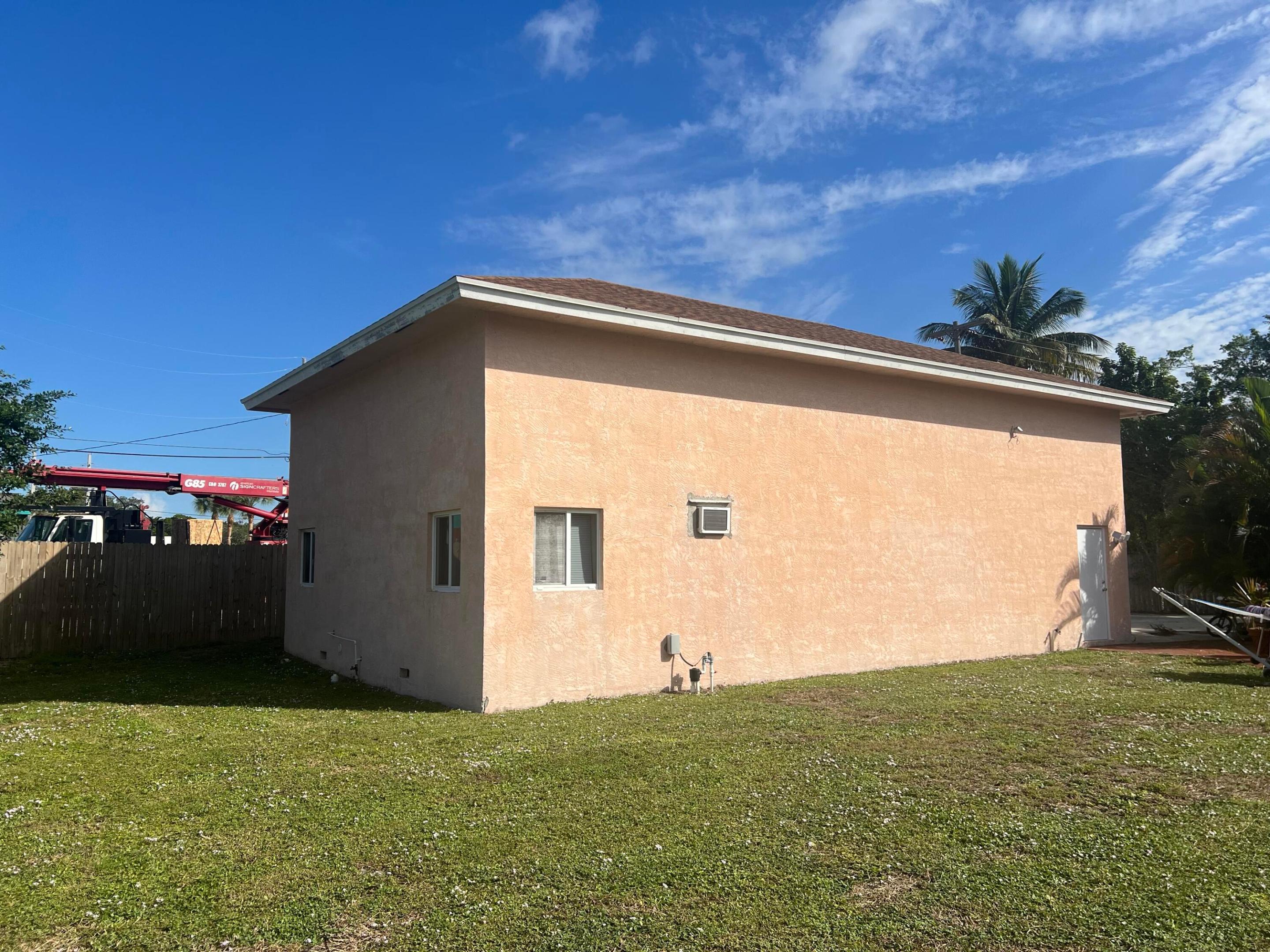 1309 W Frangipani Circle Property Photo 6