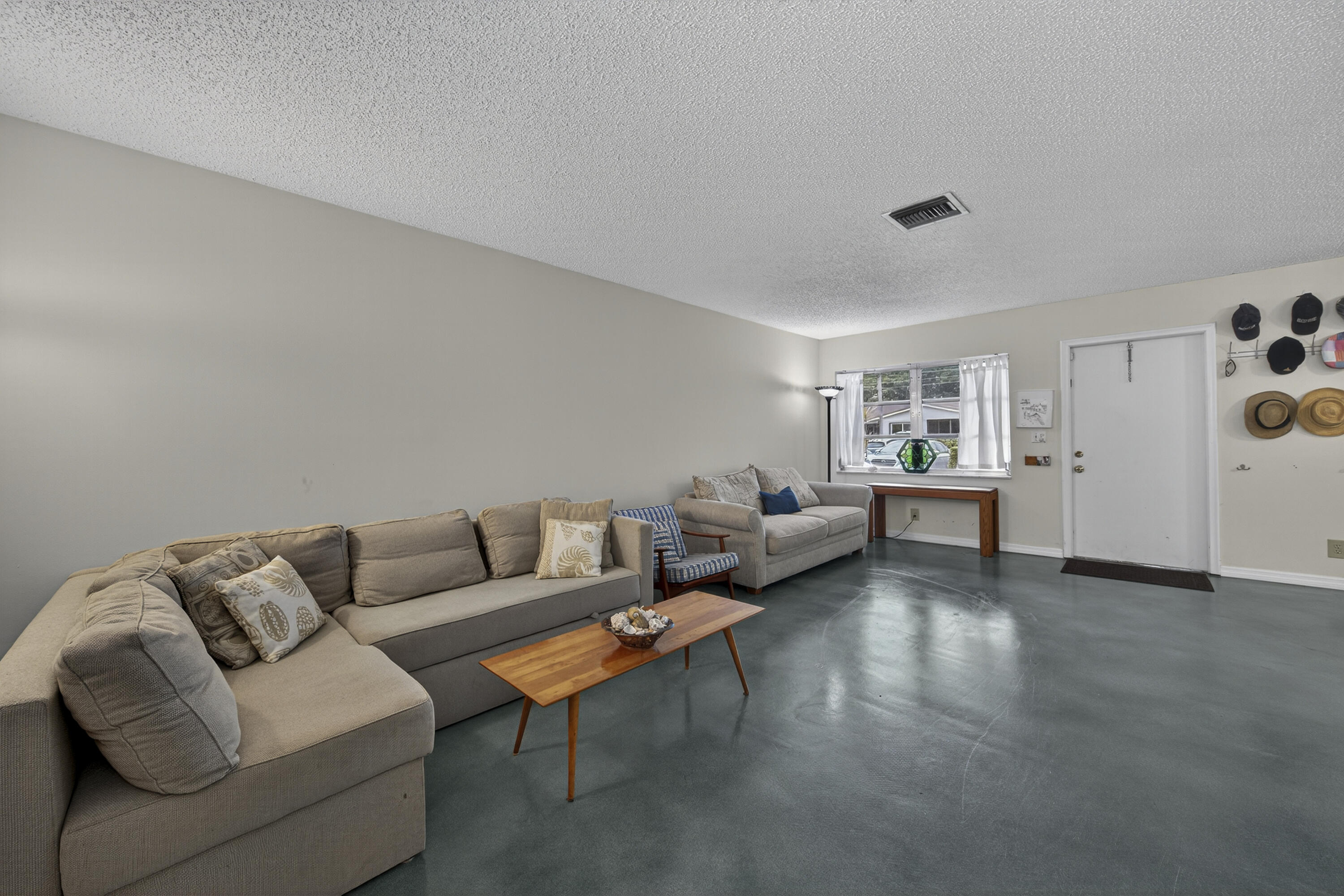 14236 Campanelli Drive Property Photo 13