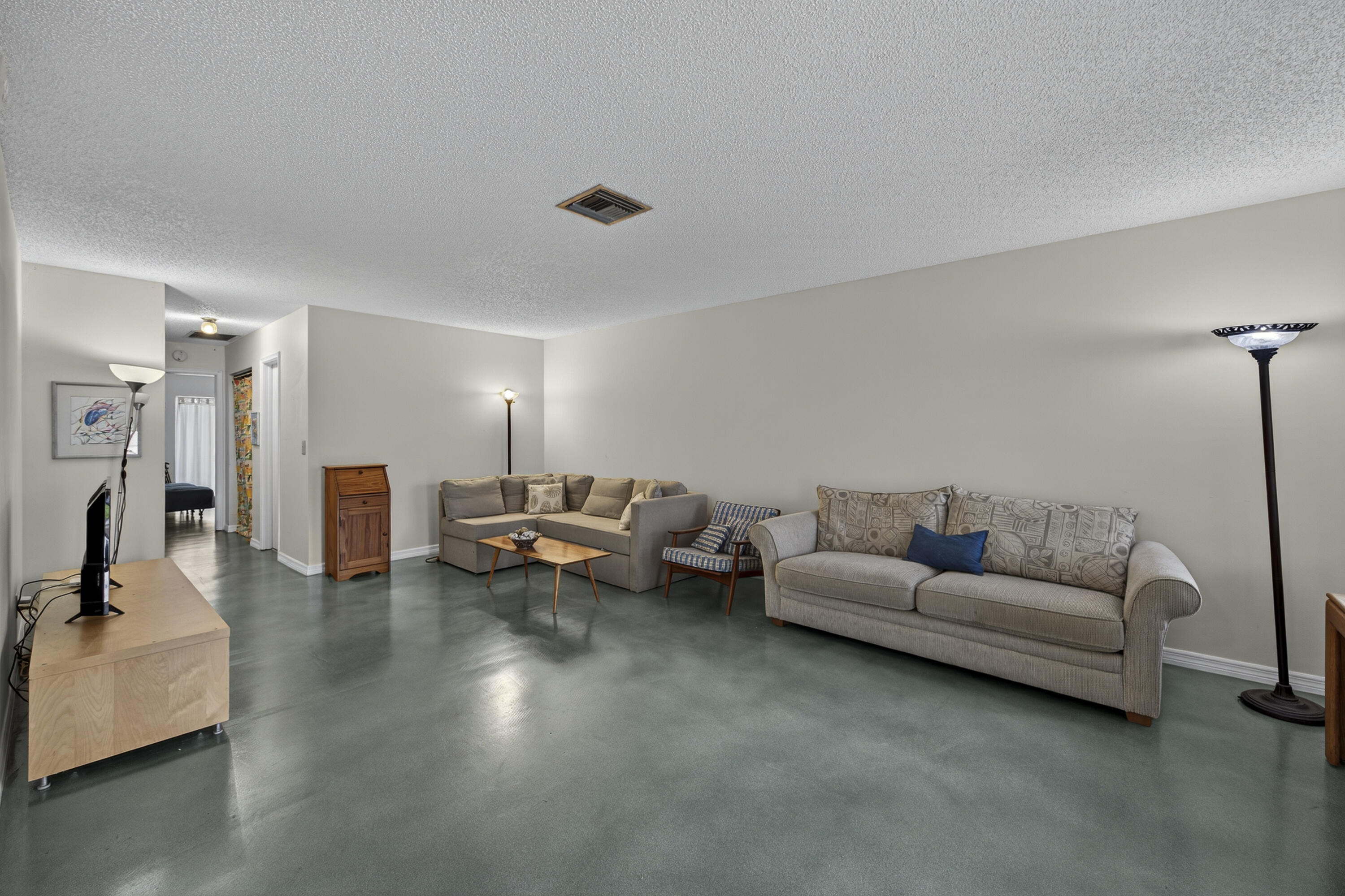 14236 Campanelli Drive Property Photo 14