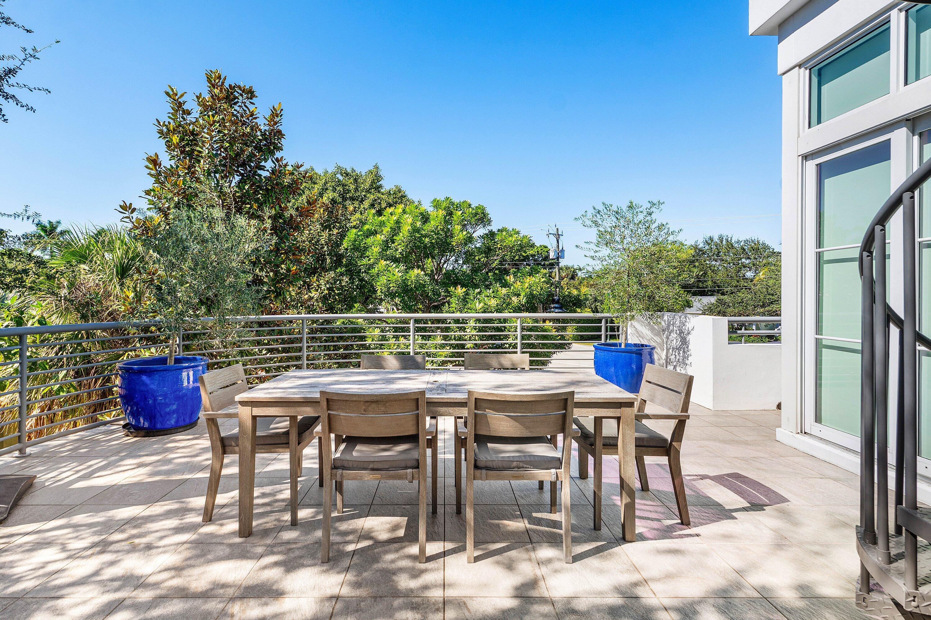 226 Palm Court Property Photo 46