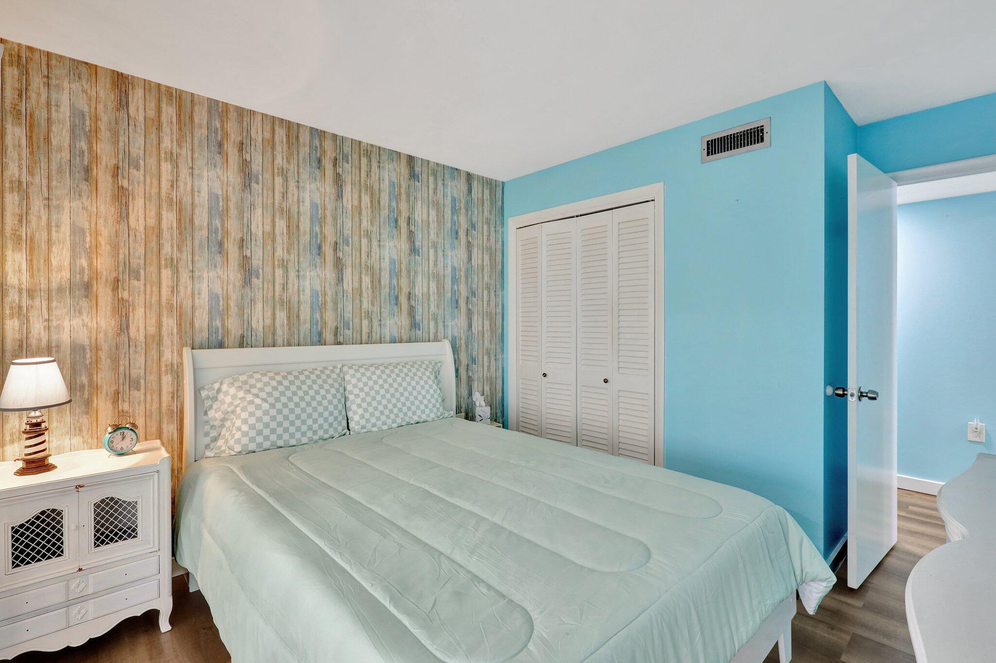 11000 S Ocean Drive 1d Property Photo 15