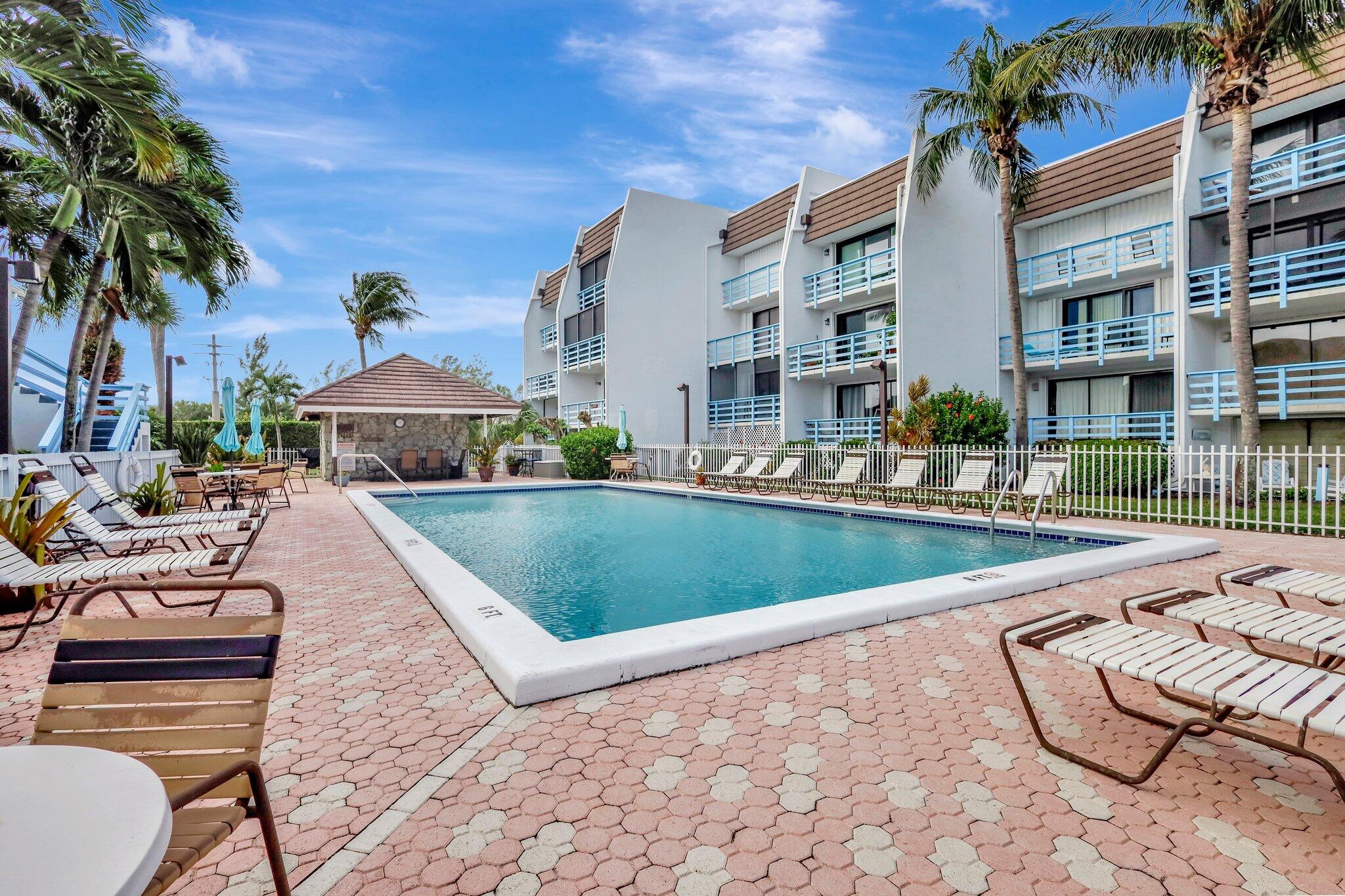 11000 S Ocean Drive 1d Property Photo 23