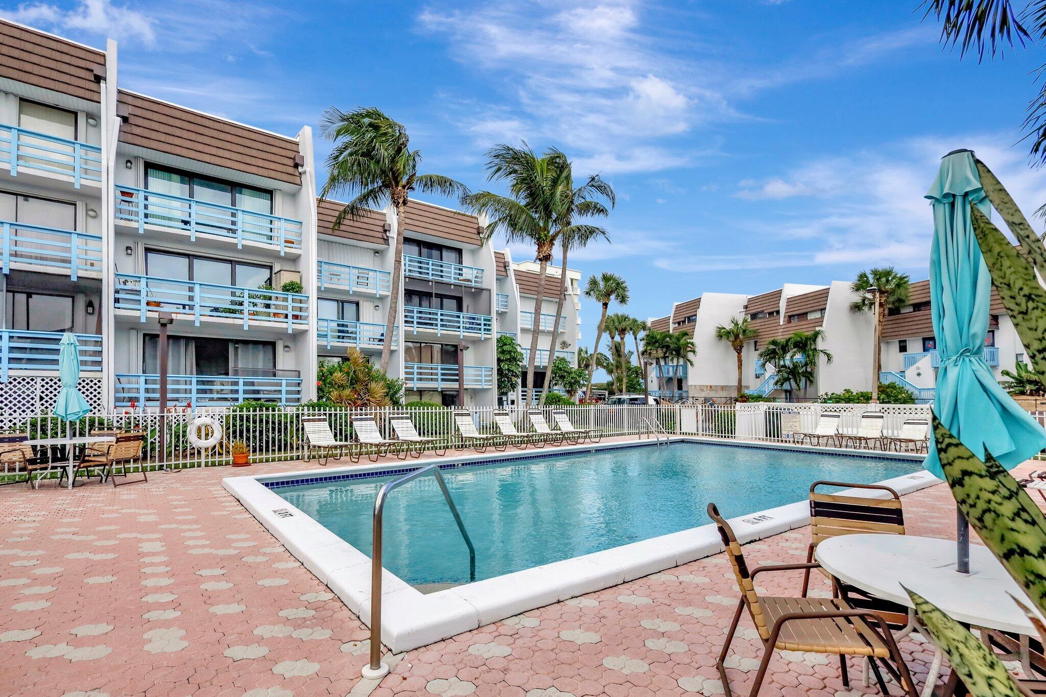 11000 S Ocean Drive 1d Property Photo 25