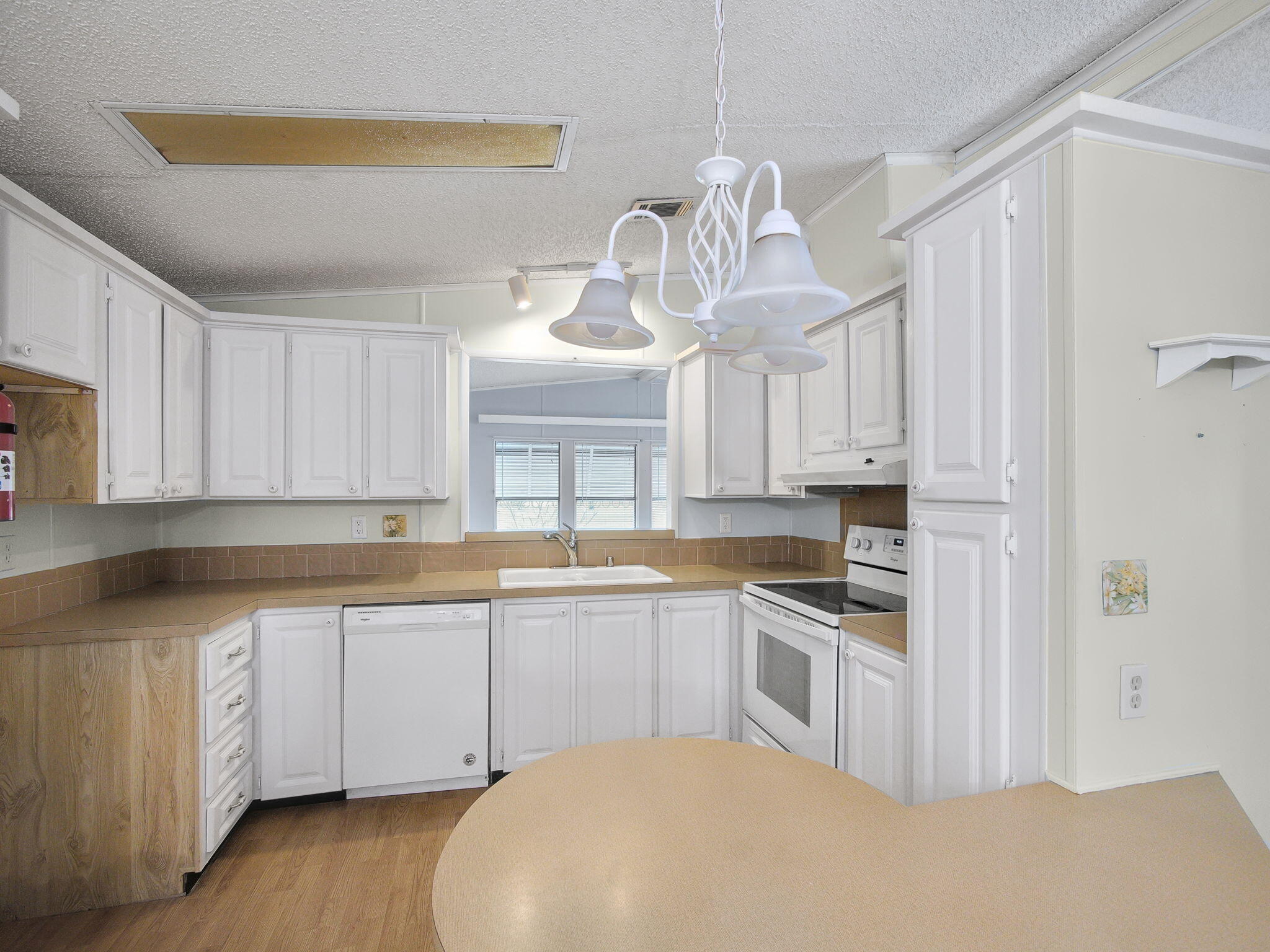 8201 Cinnamon Lane Property Photo 3