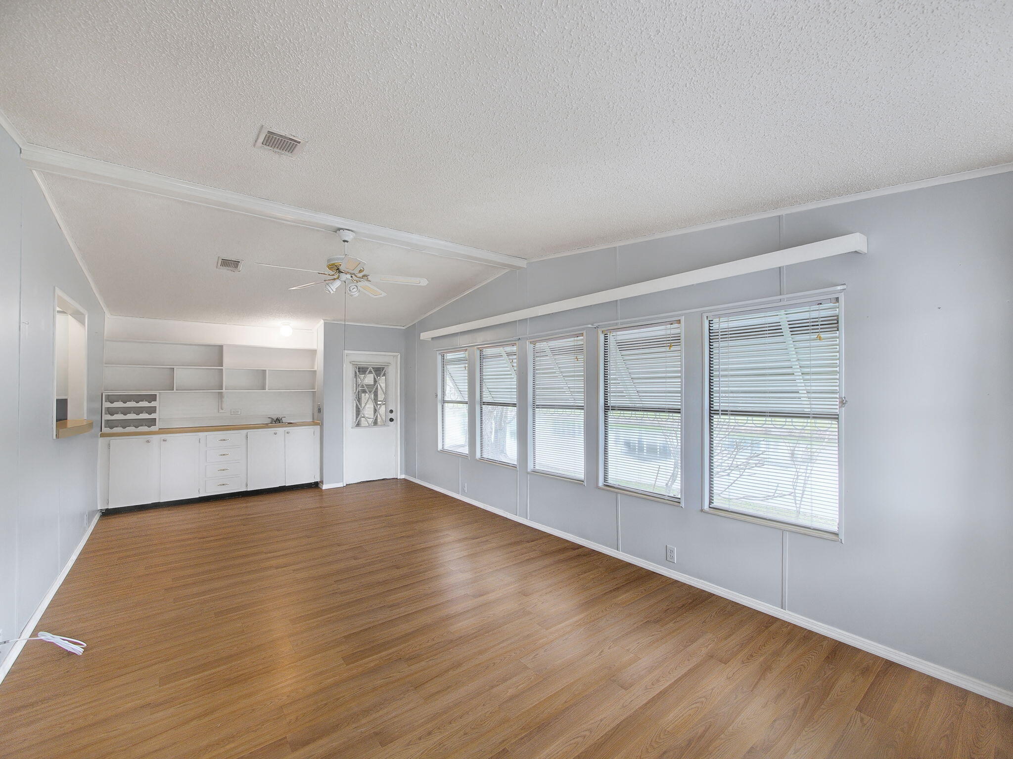 8201 Cinnamon Lane Property Photo 4