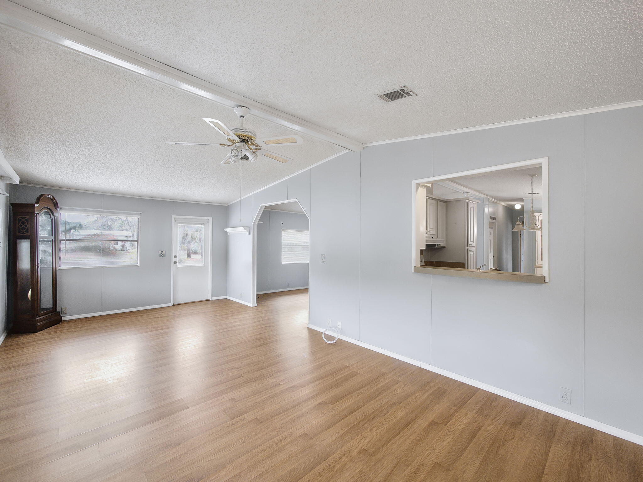 8201 Cinnamon Lane Property Photo 6