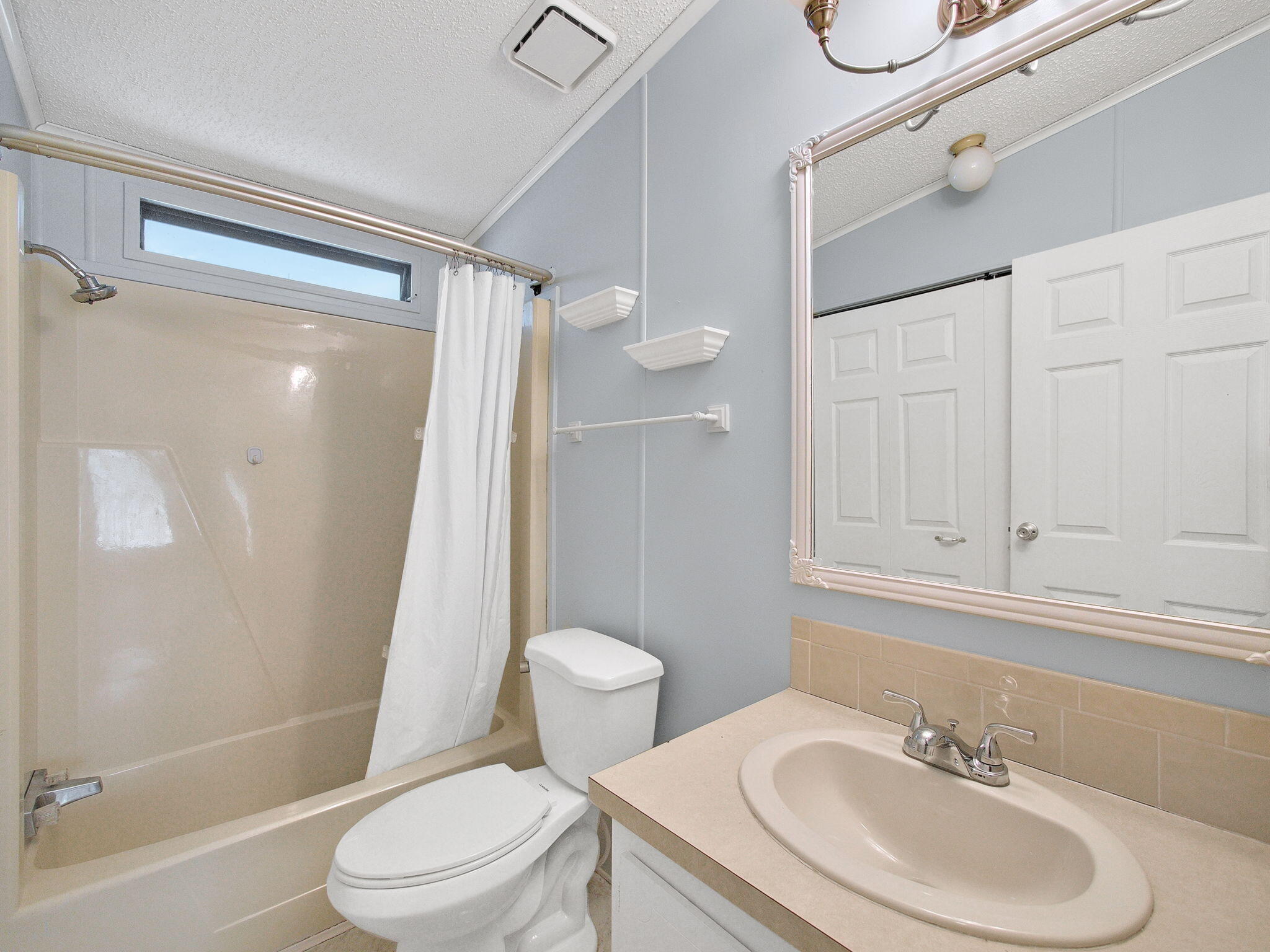 8201 Cinnamon Lane Property Photo 10