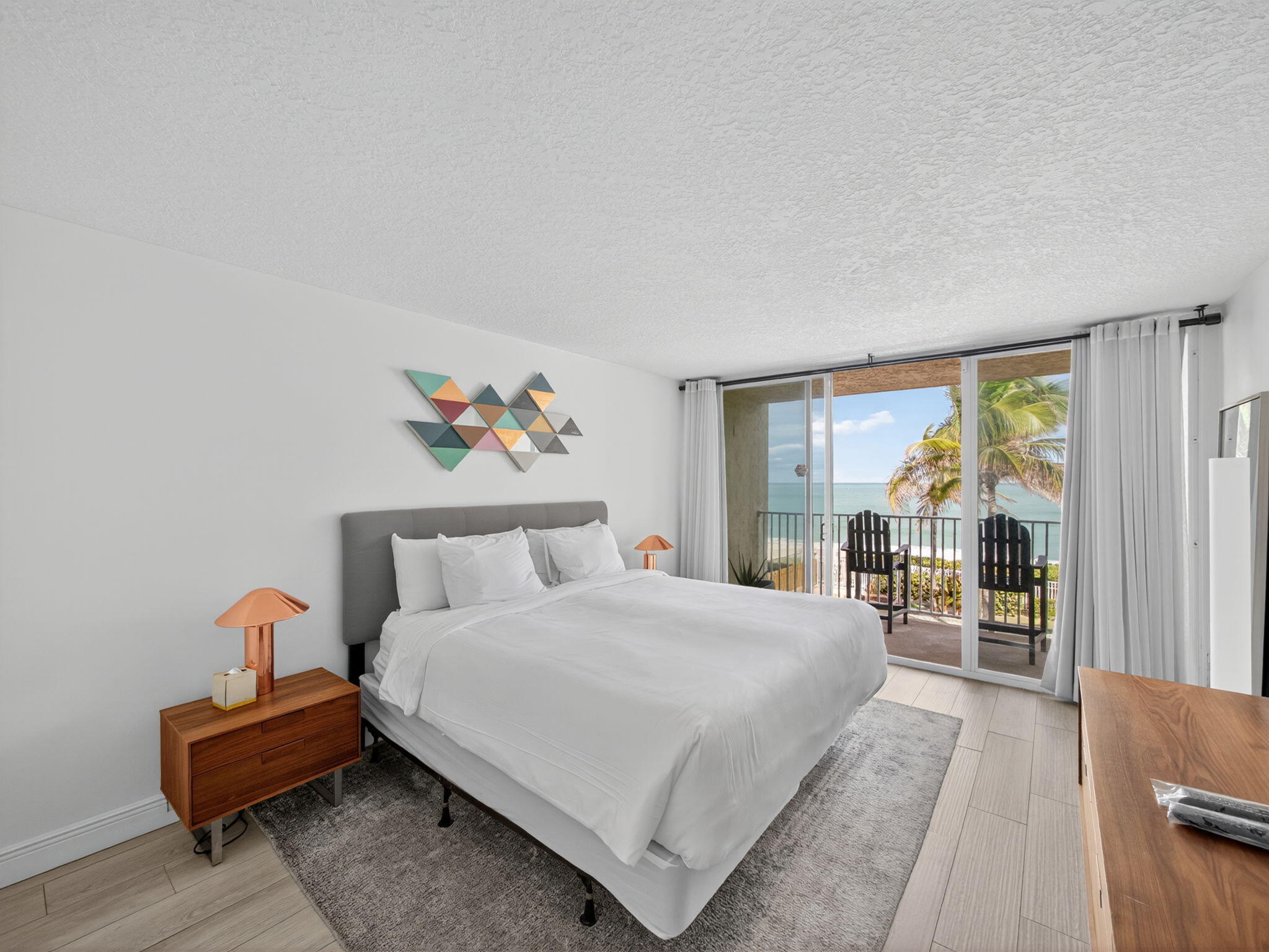 9800 S Ocean Drive 302 Property Photo 3