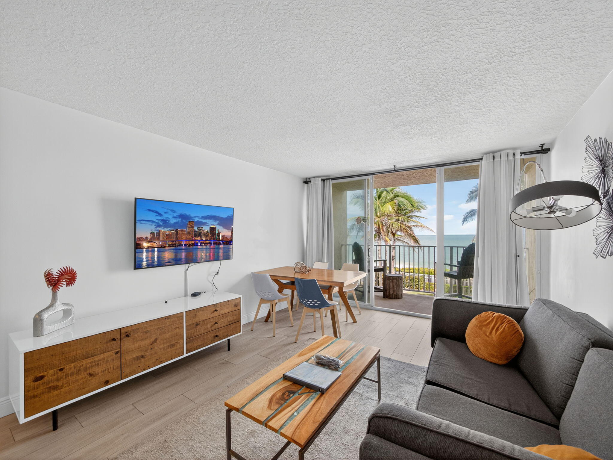 9800 S Ocean Drive 302 Property Photo 8