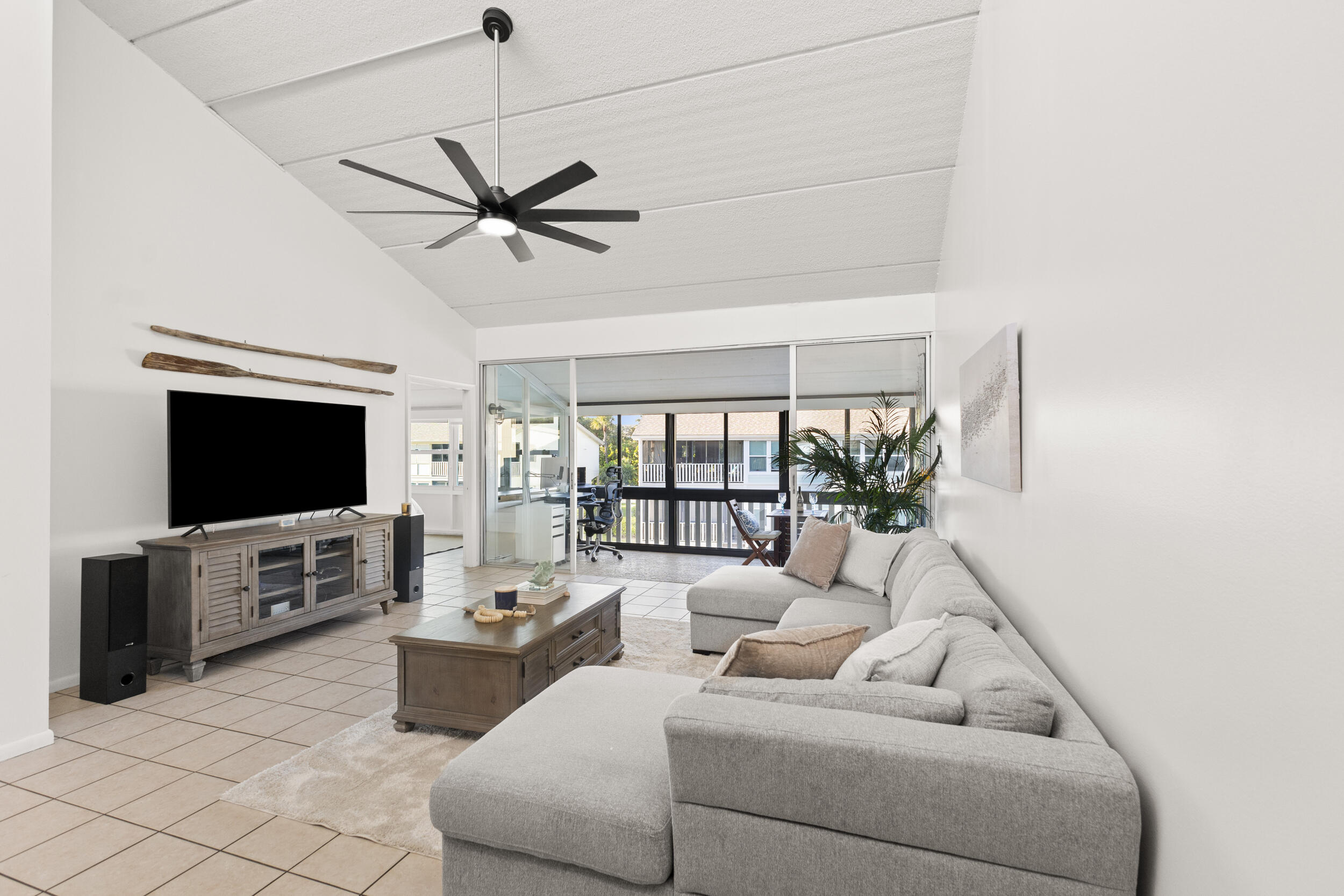 1456 Ne Ocean Boulevard 9-202 Property Photo 2