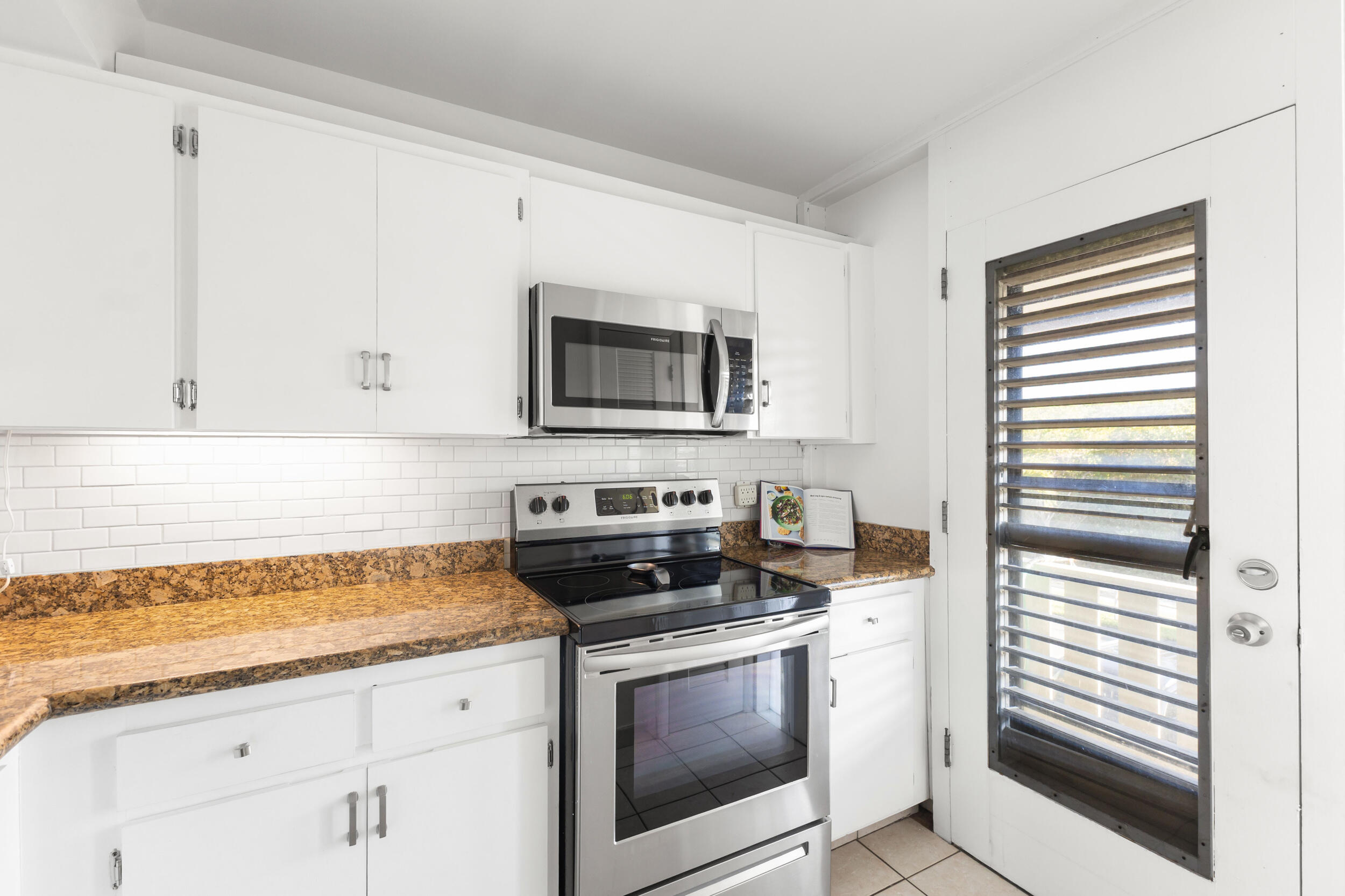 1456 Ne Ocean Boulevard 9-202 Property Photo 8