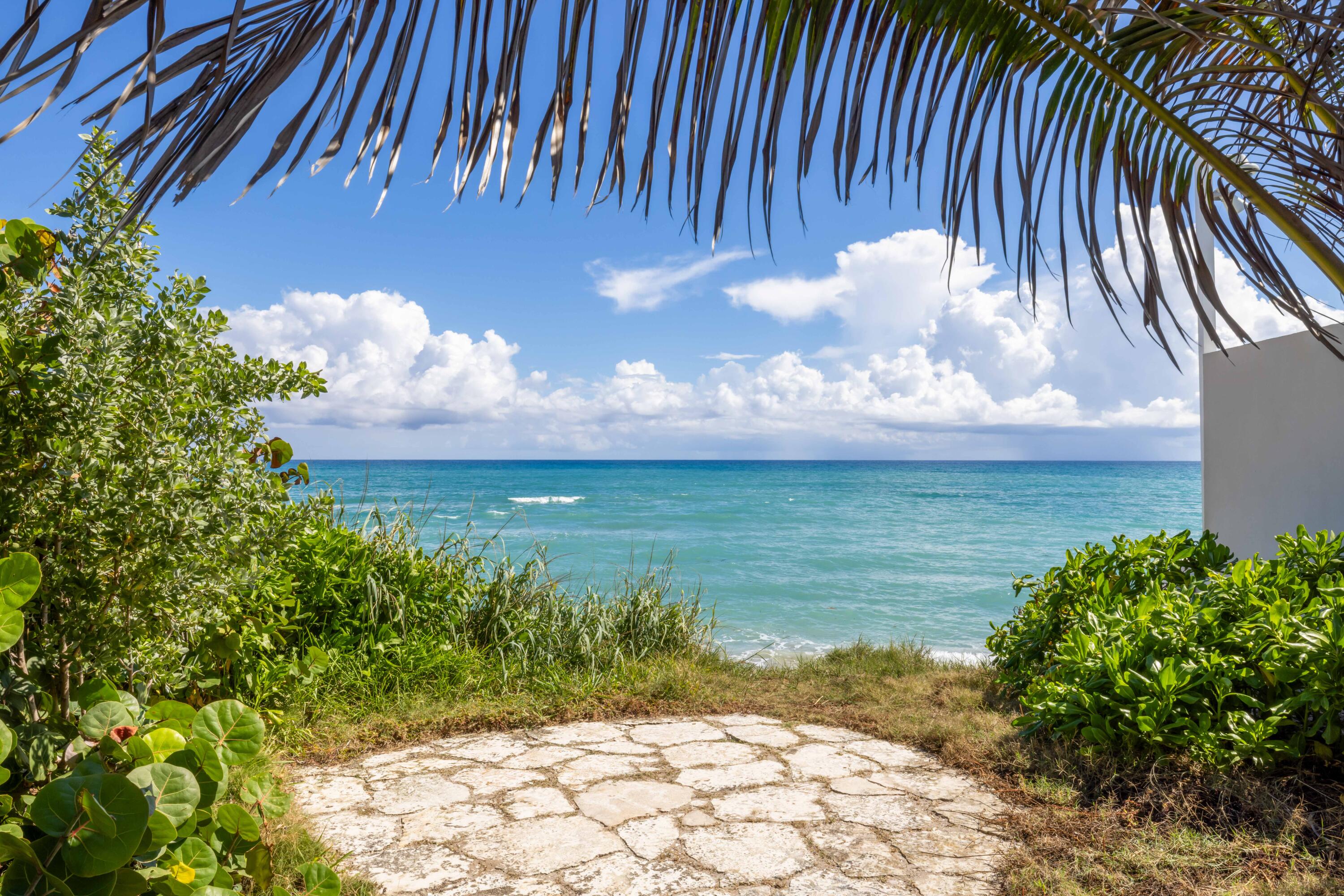 1048 S Ocean Boulevard Property Photo 4