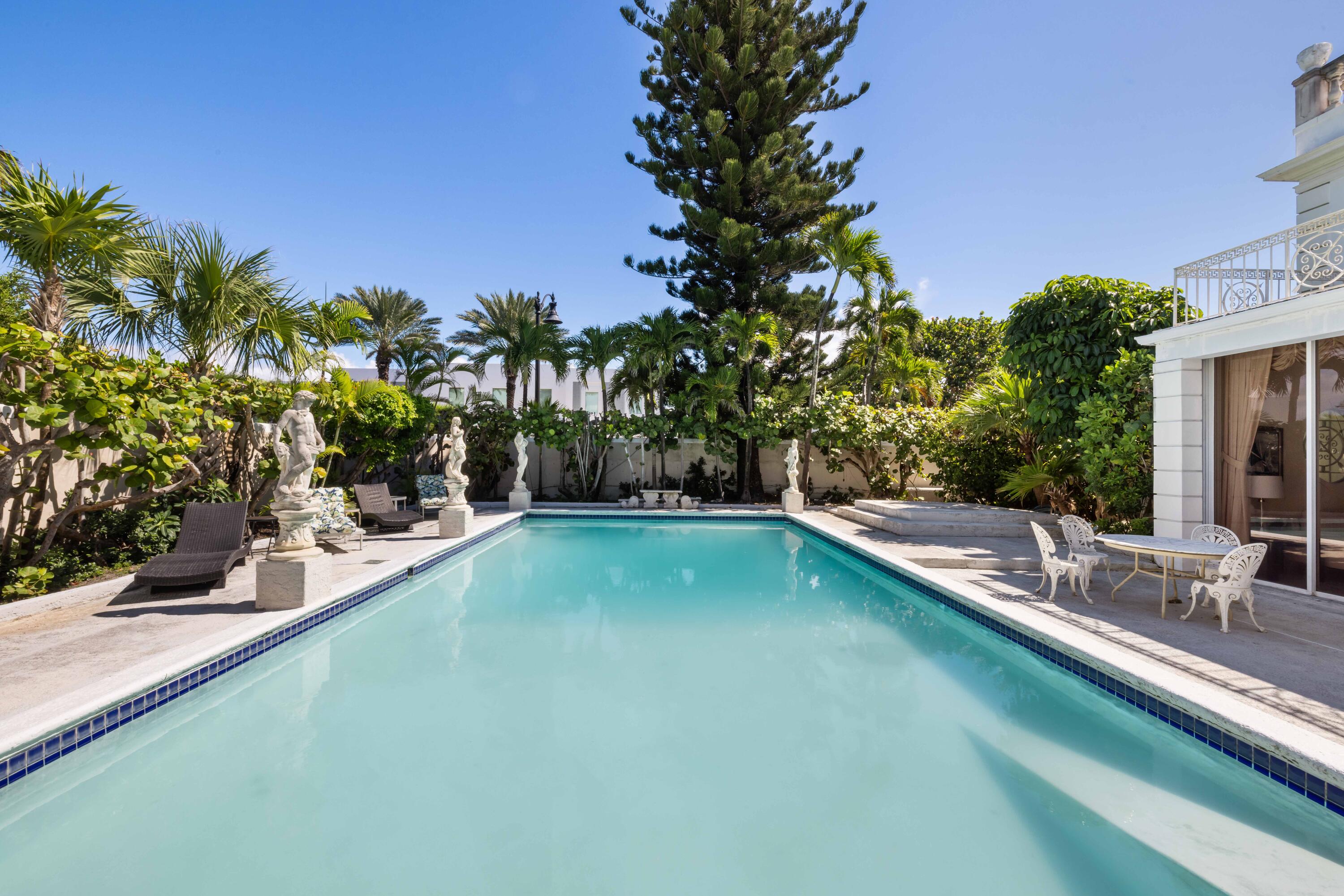 1048 S Ocean Boulevard Property Photo 6