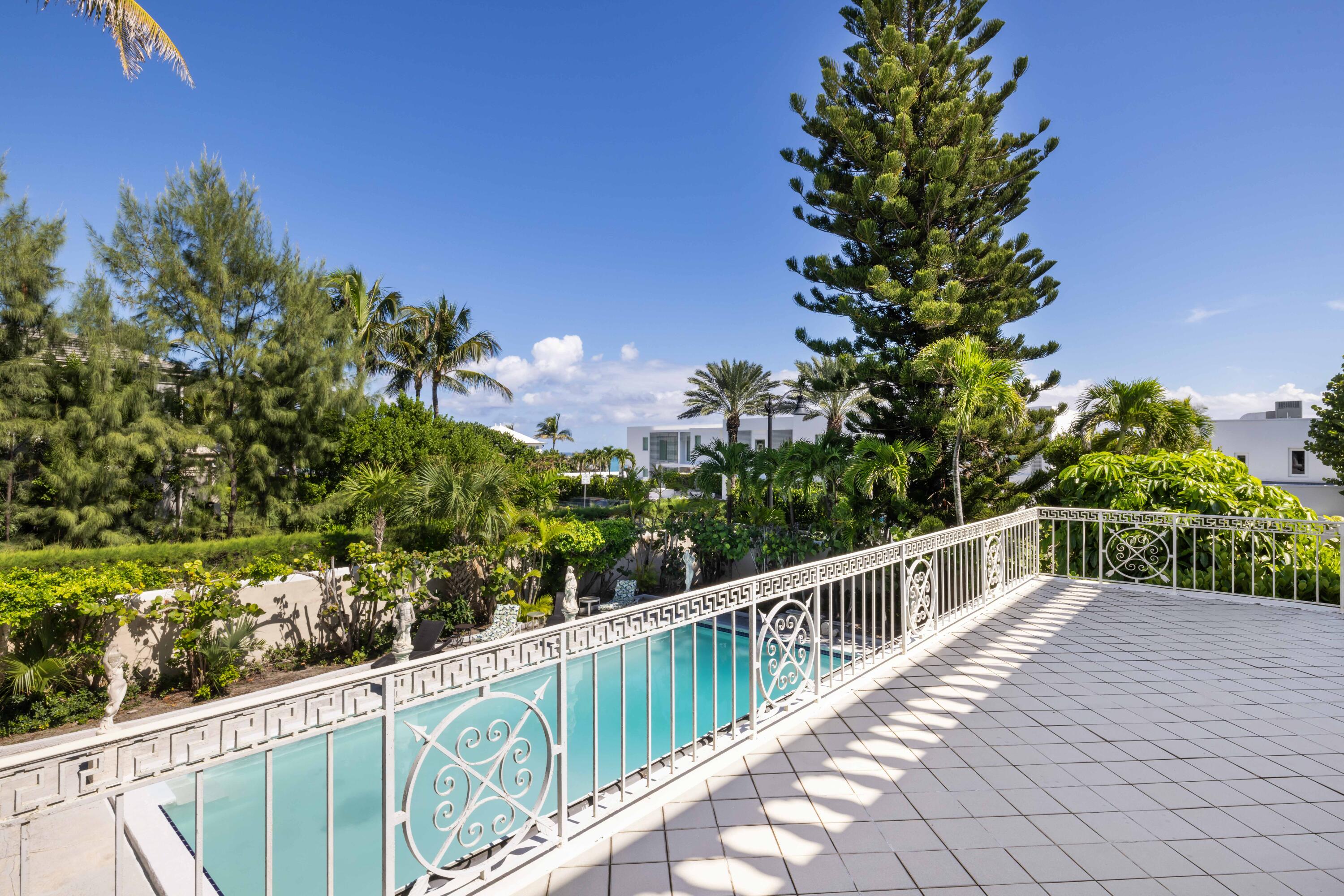 1048 S Ocean Boulevard Property Photo 7
