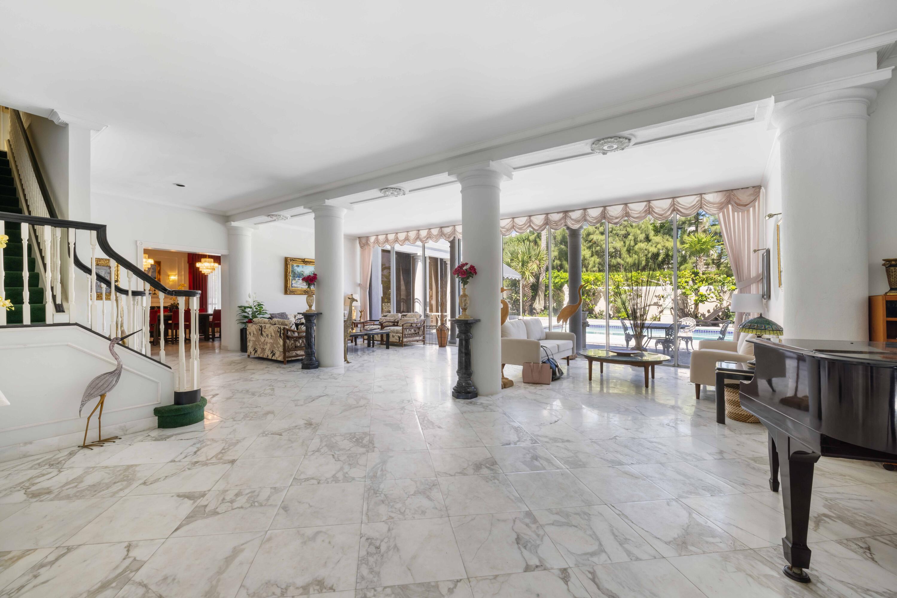 1048 S Ocean Boulevard Property Photo 11