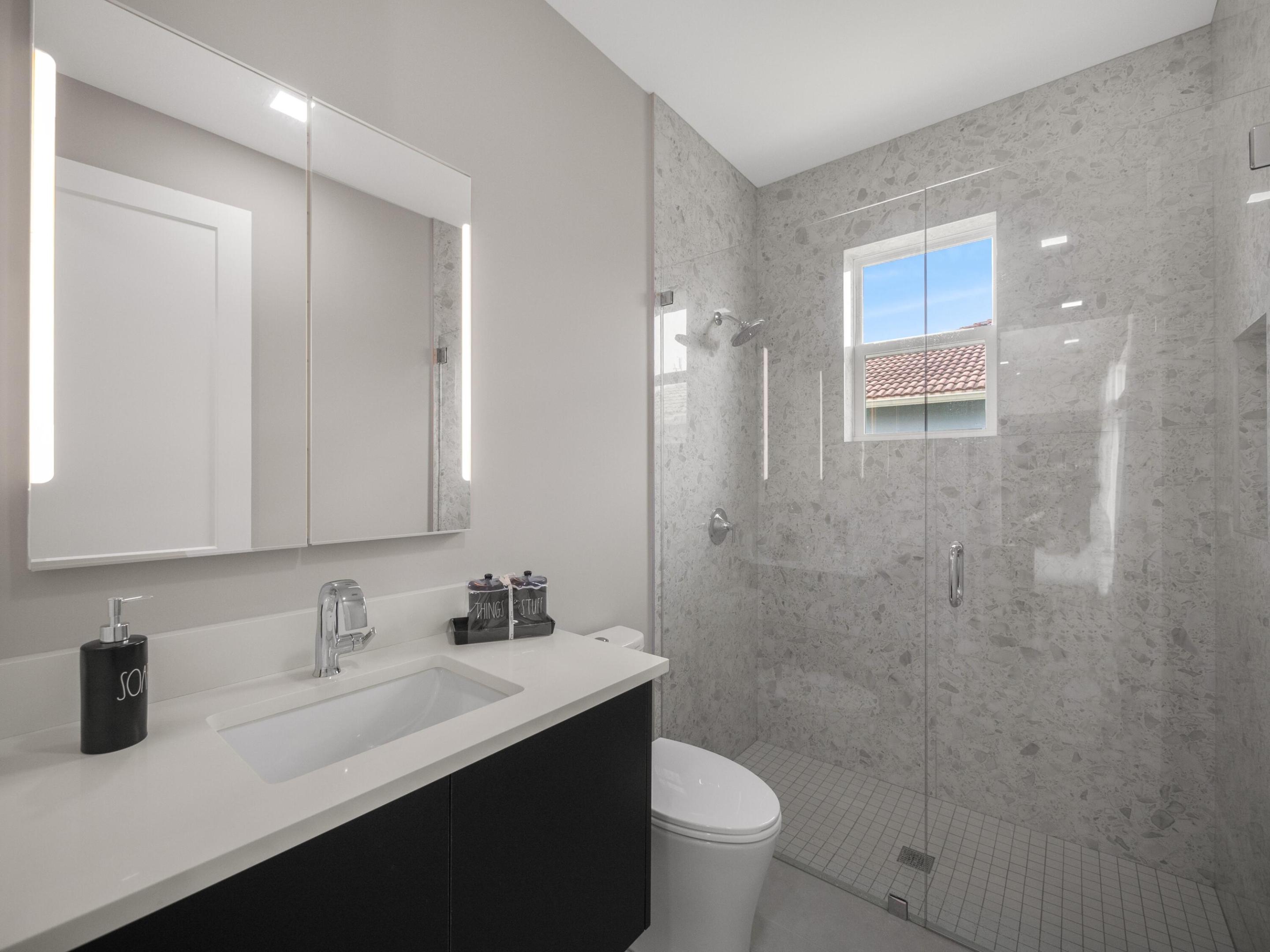 2565 Sw Salzedo Avenue Property Photo 10