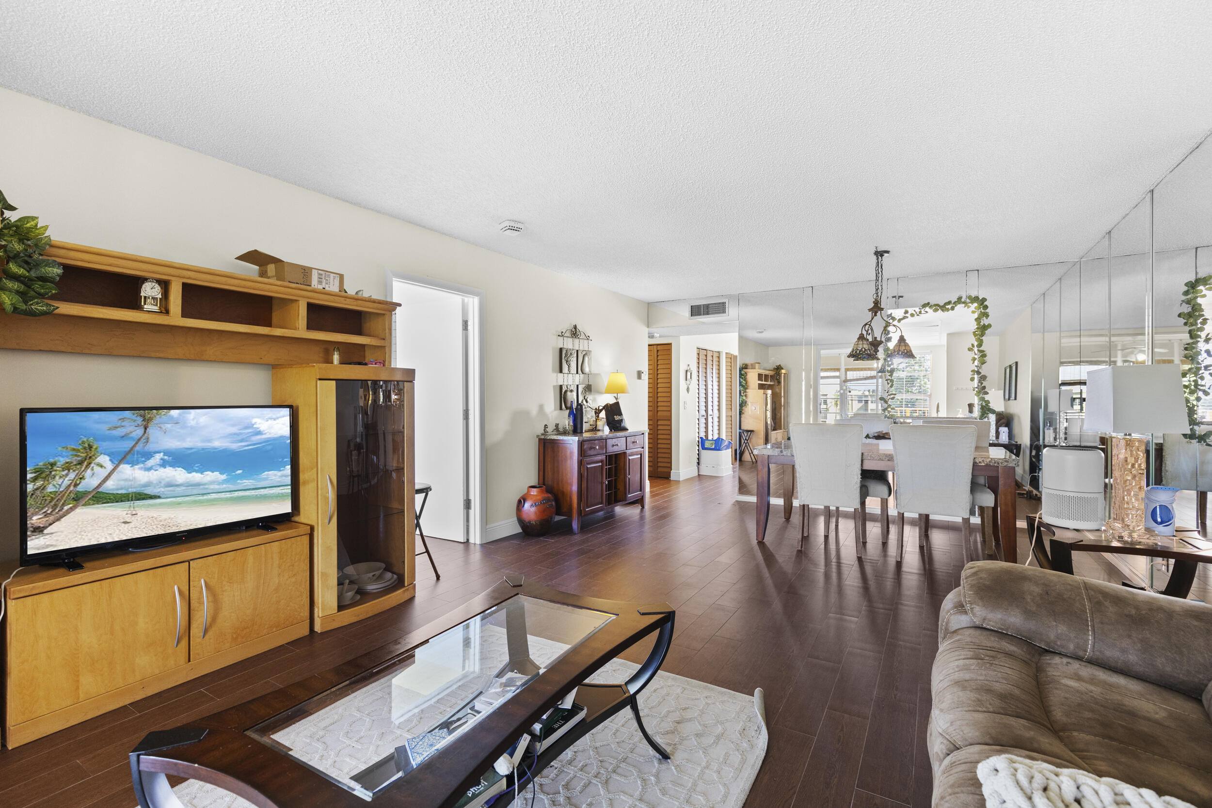14671 Bonaire Boulevard 404 Property Photo 8