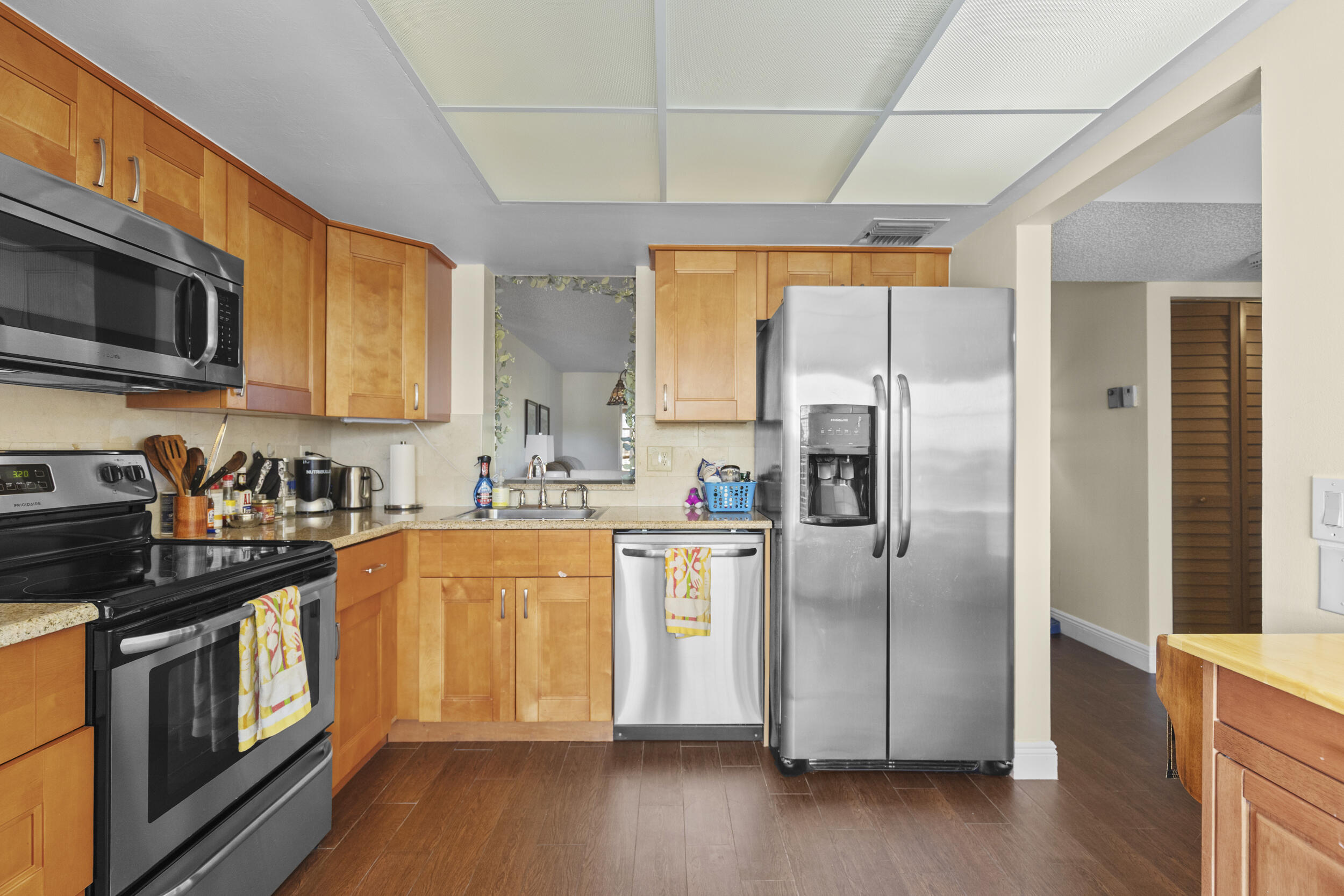 14671 Bonaire Boulevard 404 Property Photo 12