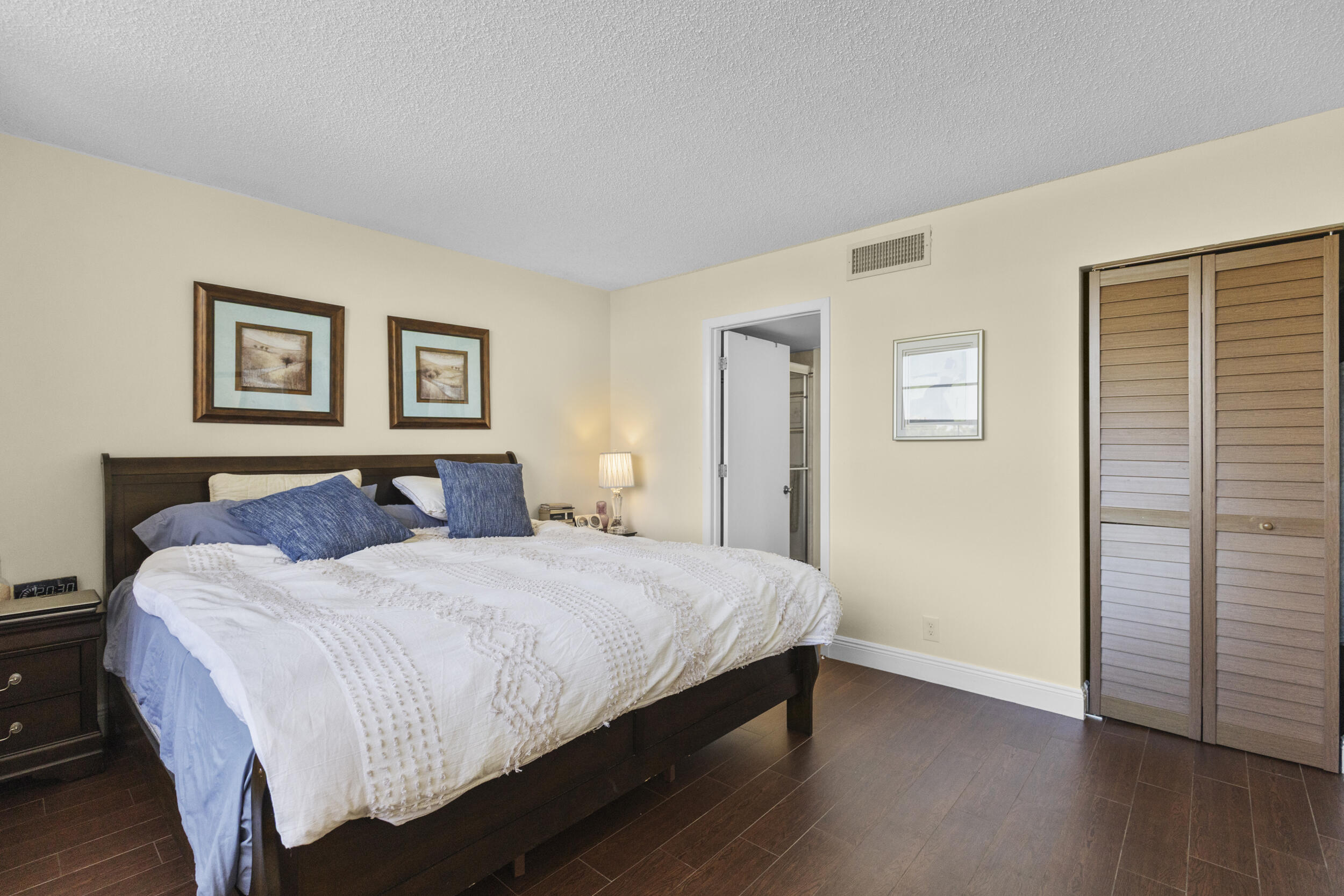 14671 Bonaire Boulevard 404 Property Photo 17