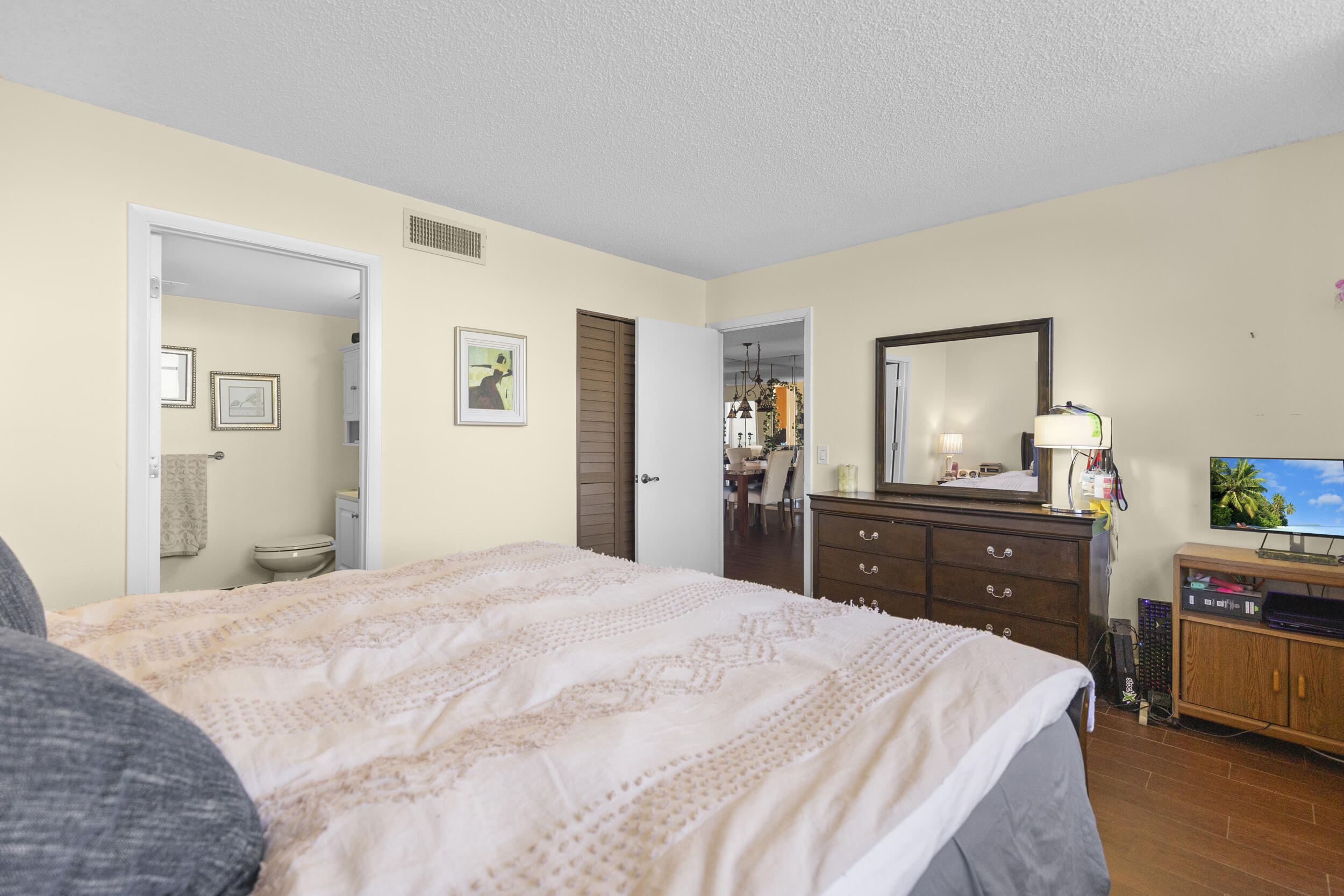14671 Bonaire Boulevard 404 Property Photo 18
