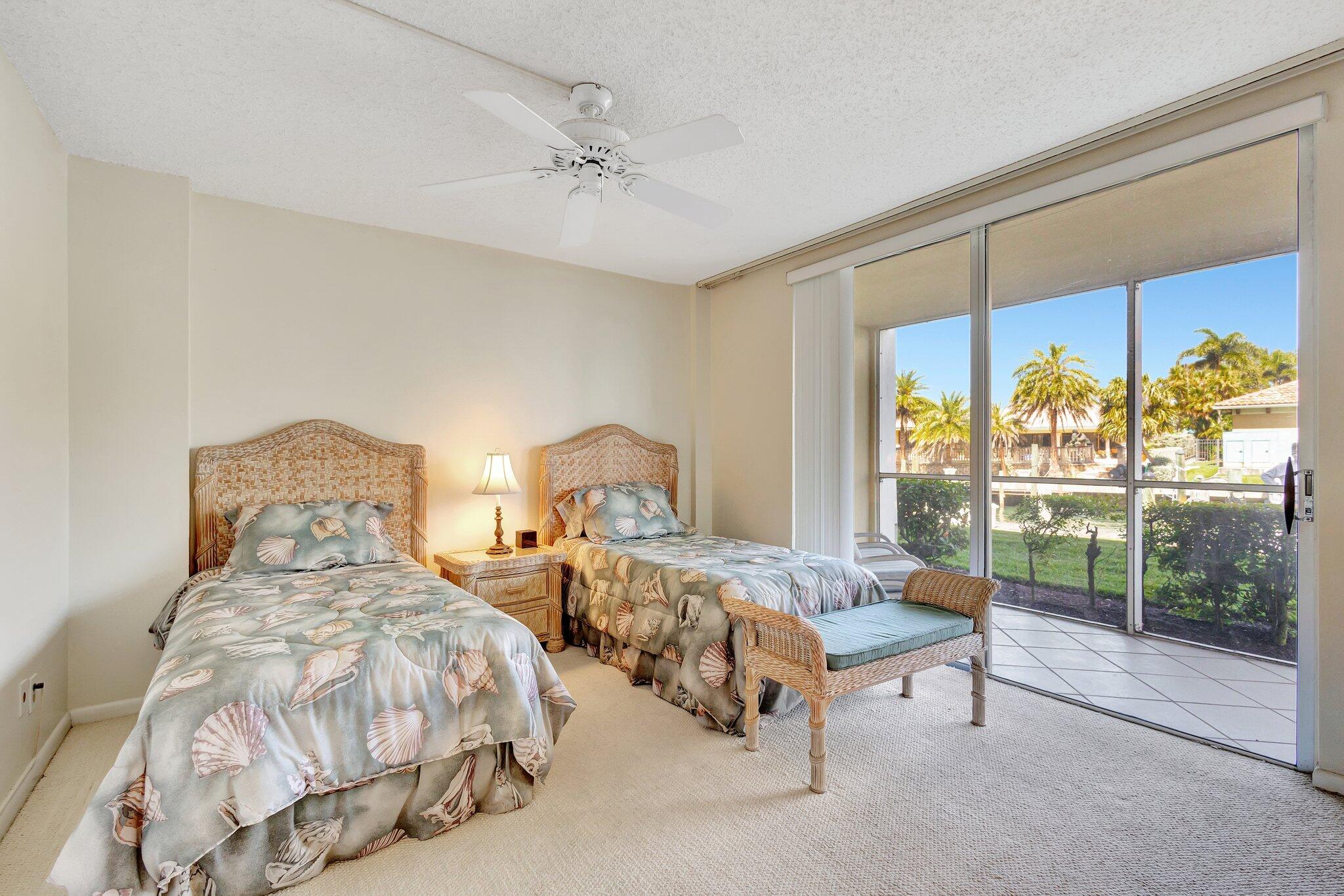 105 Paradise Harbour Boulevard 109 Property Photo 12