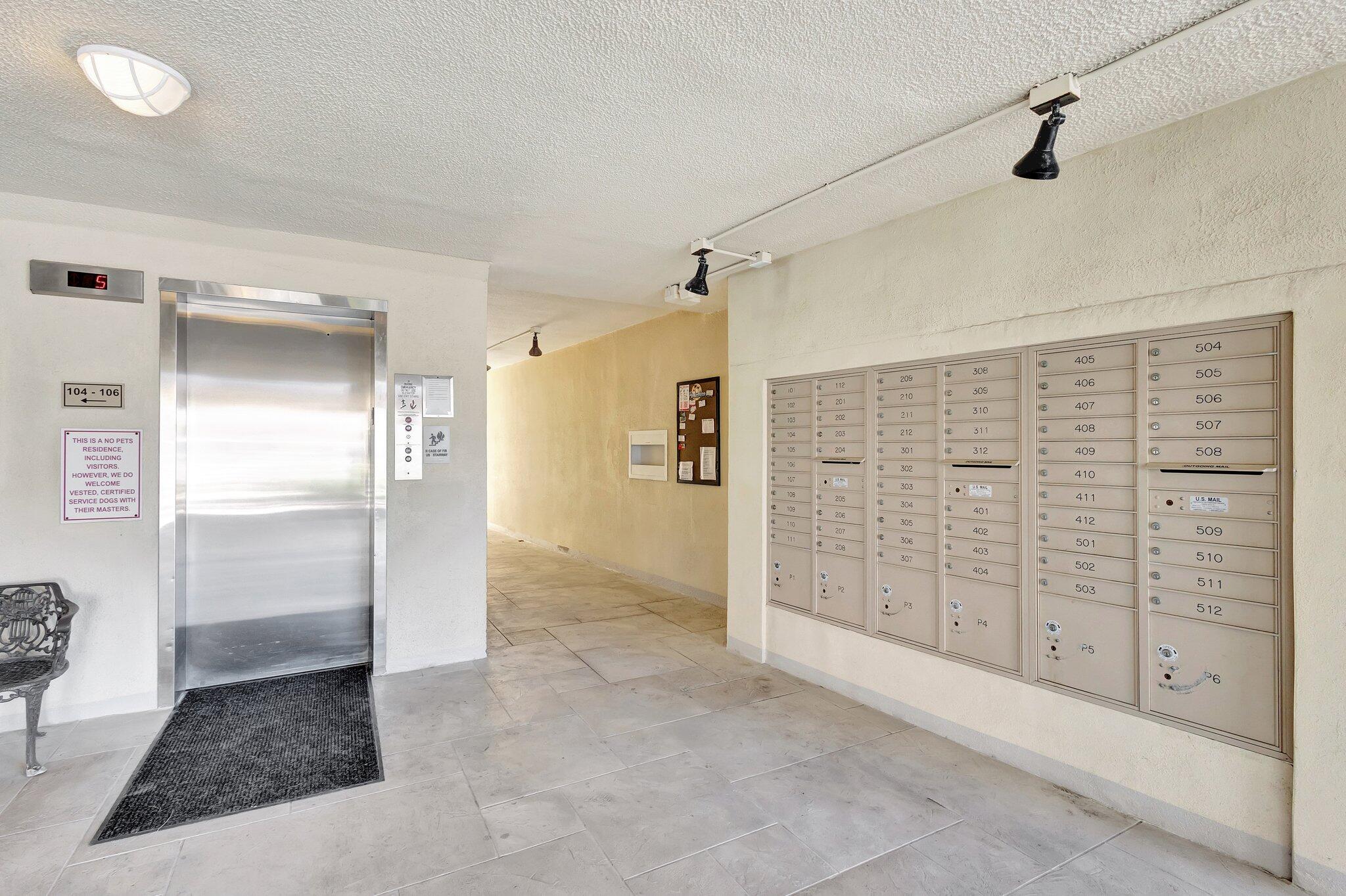 105 Paradise Harbour Boulevard 109 Property Photo 35