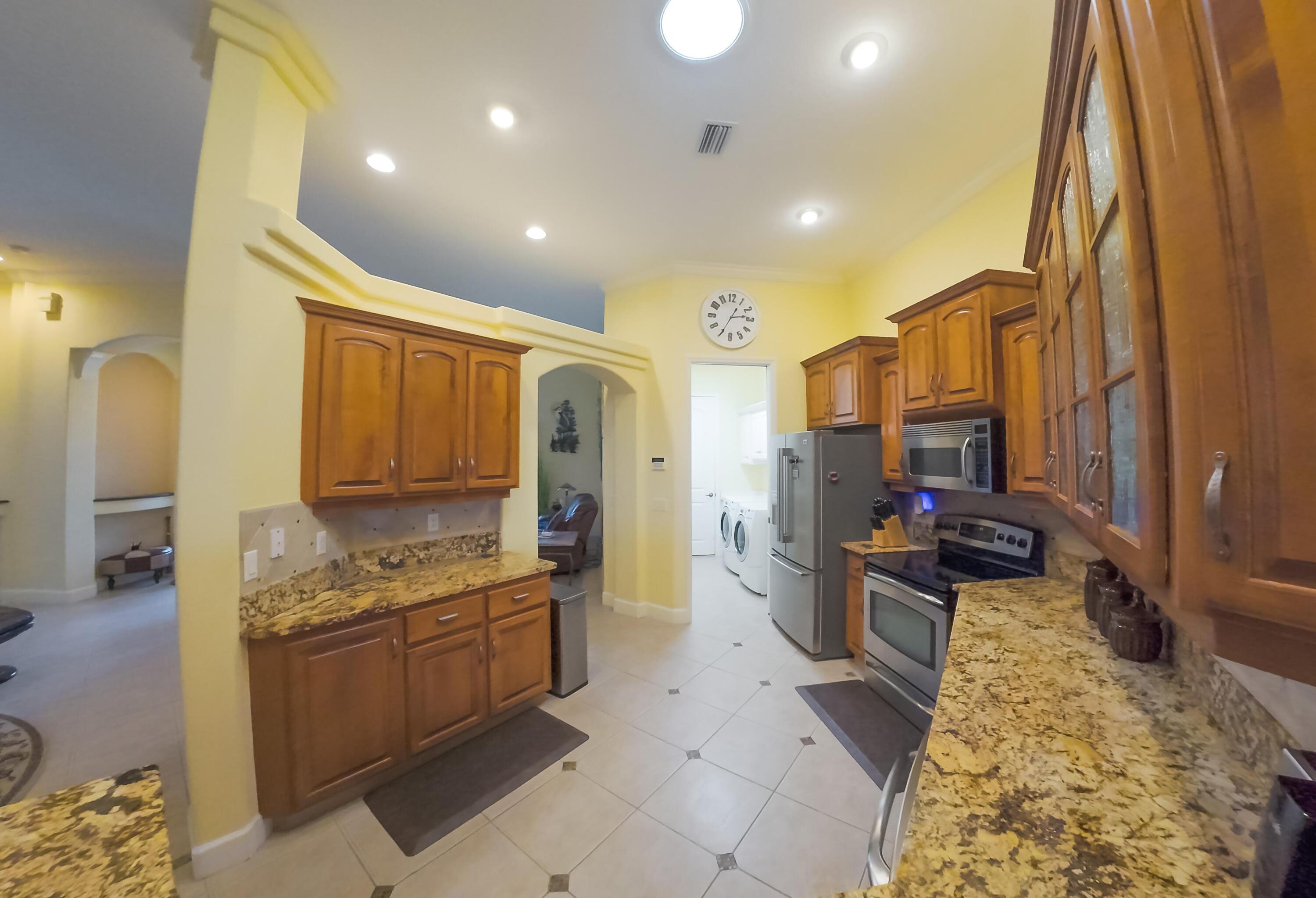 9908 Se 67th Avenue Road Property Photo 25