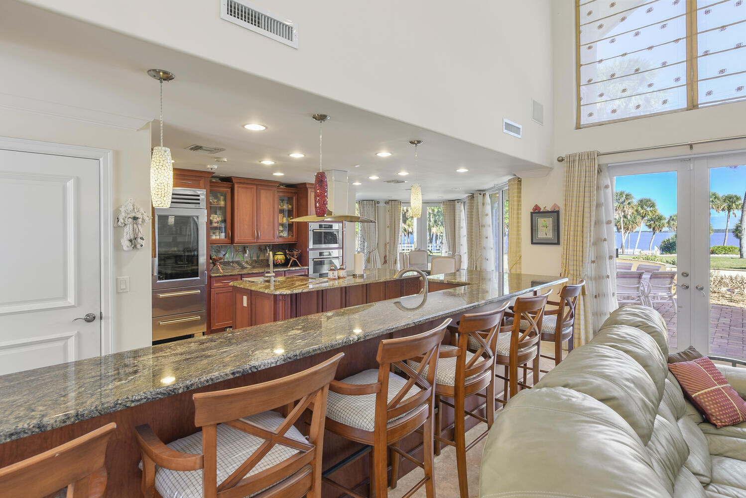 3343 S Indian River Drive Property Photo 18