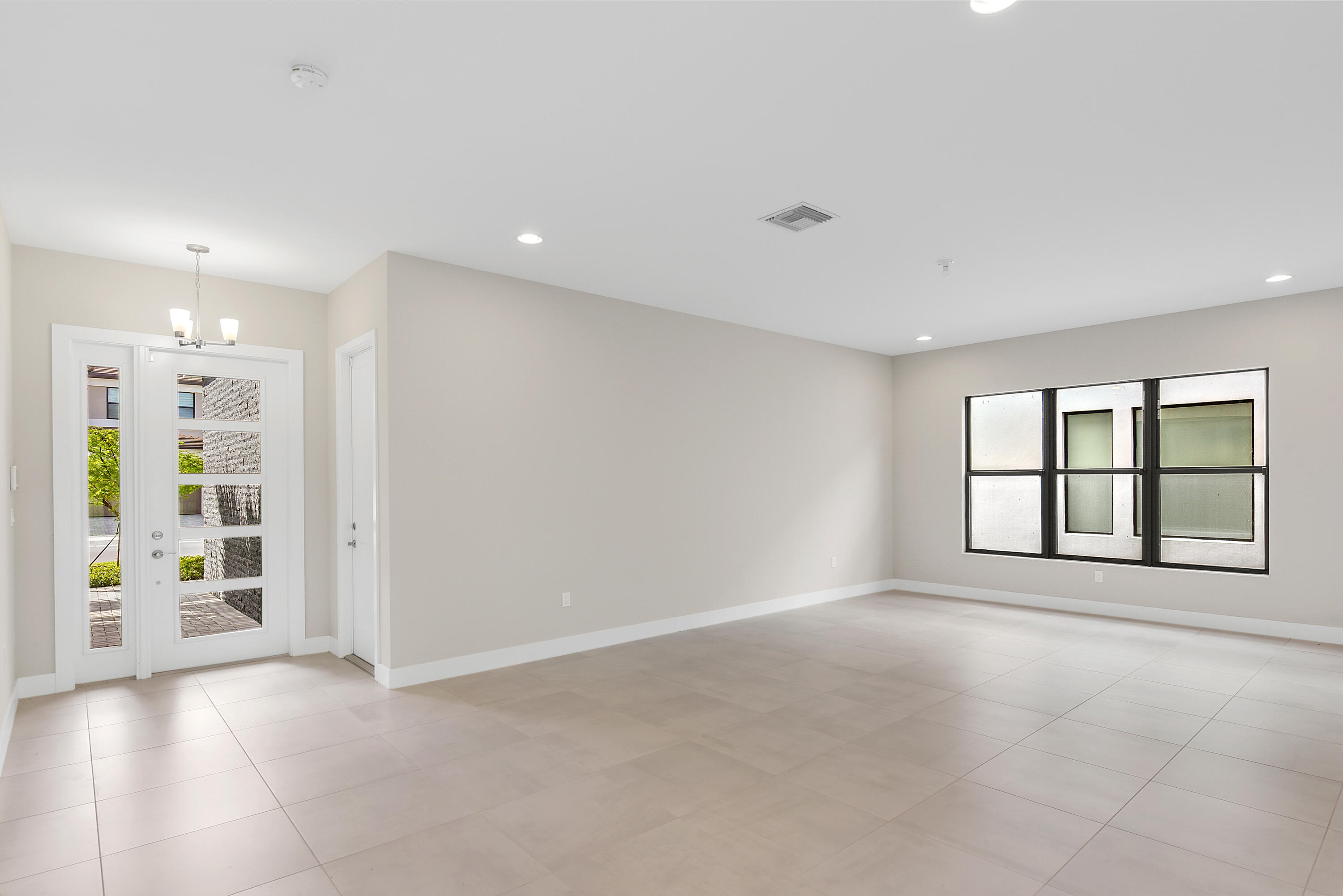 20318 Castle Stuart Avenue Property Photo 3