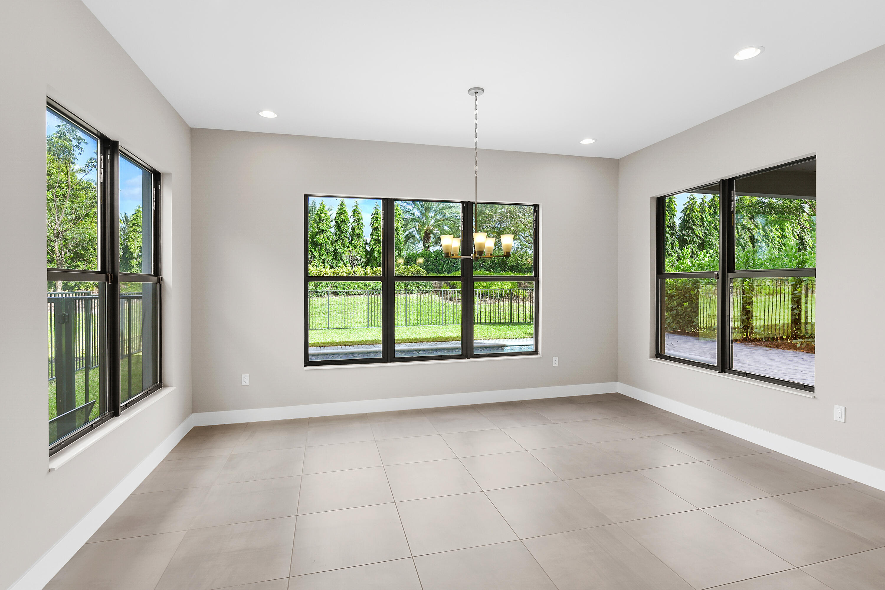 20318 Castle Stuart Avenue Property Photo 8
