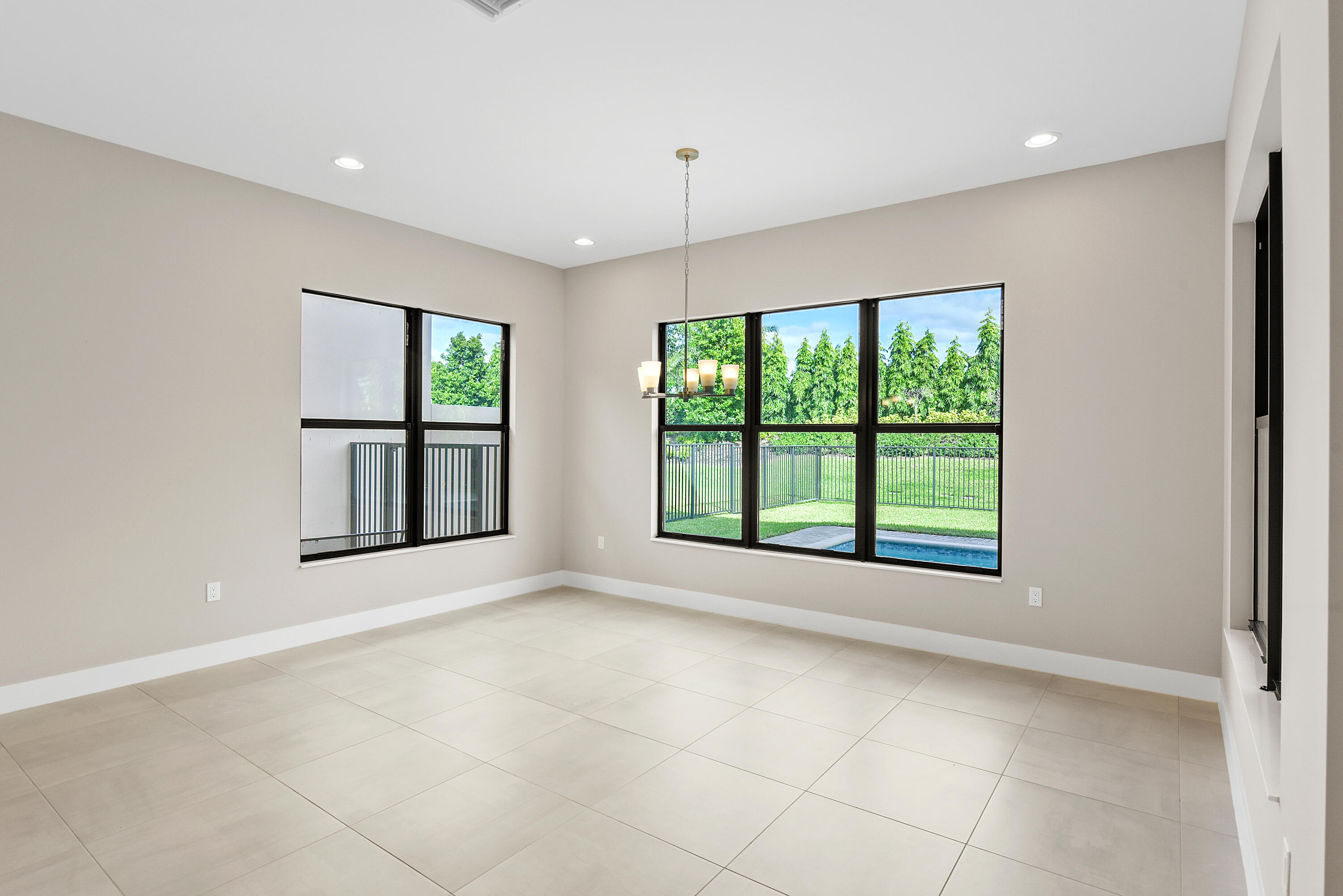 20318 Castle Stuart Avenue Property Photo 10