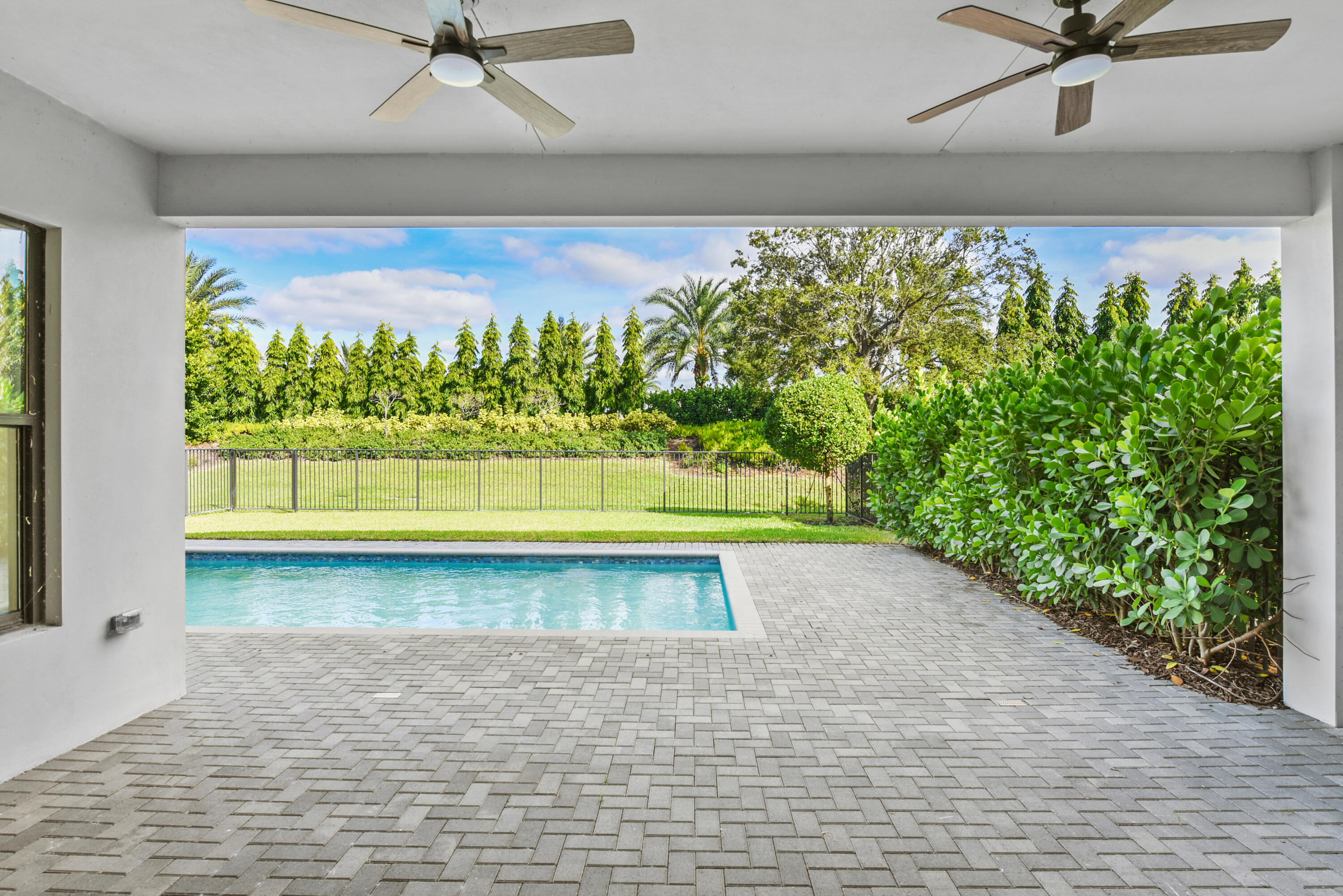 20318 Castle Stuart Avenue Property Photo 17
