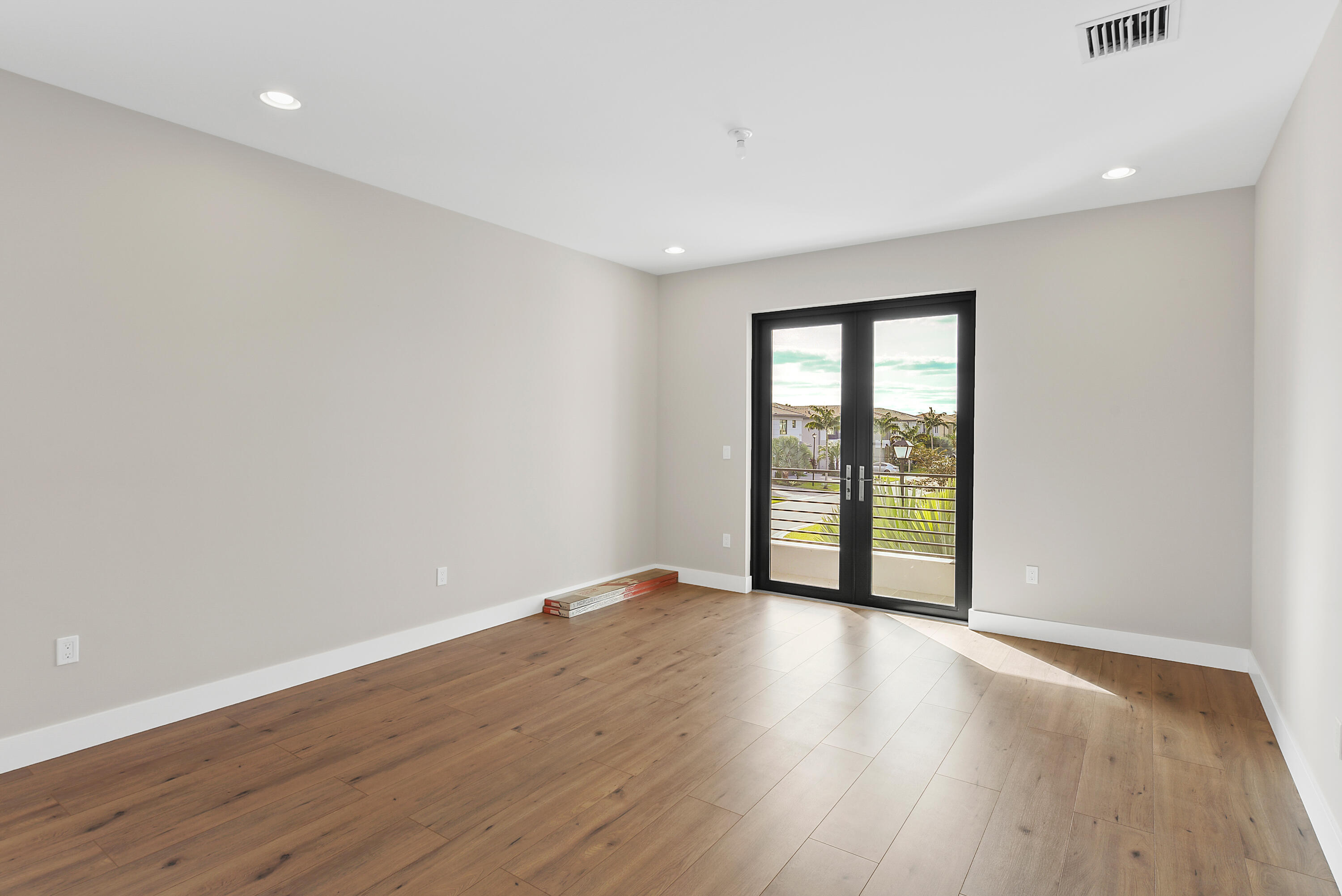 20318 Castle Stuart Avenue Property Photo 24