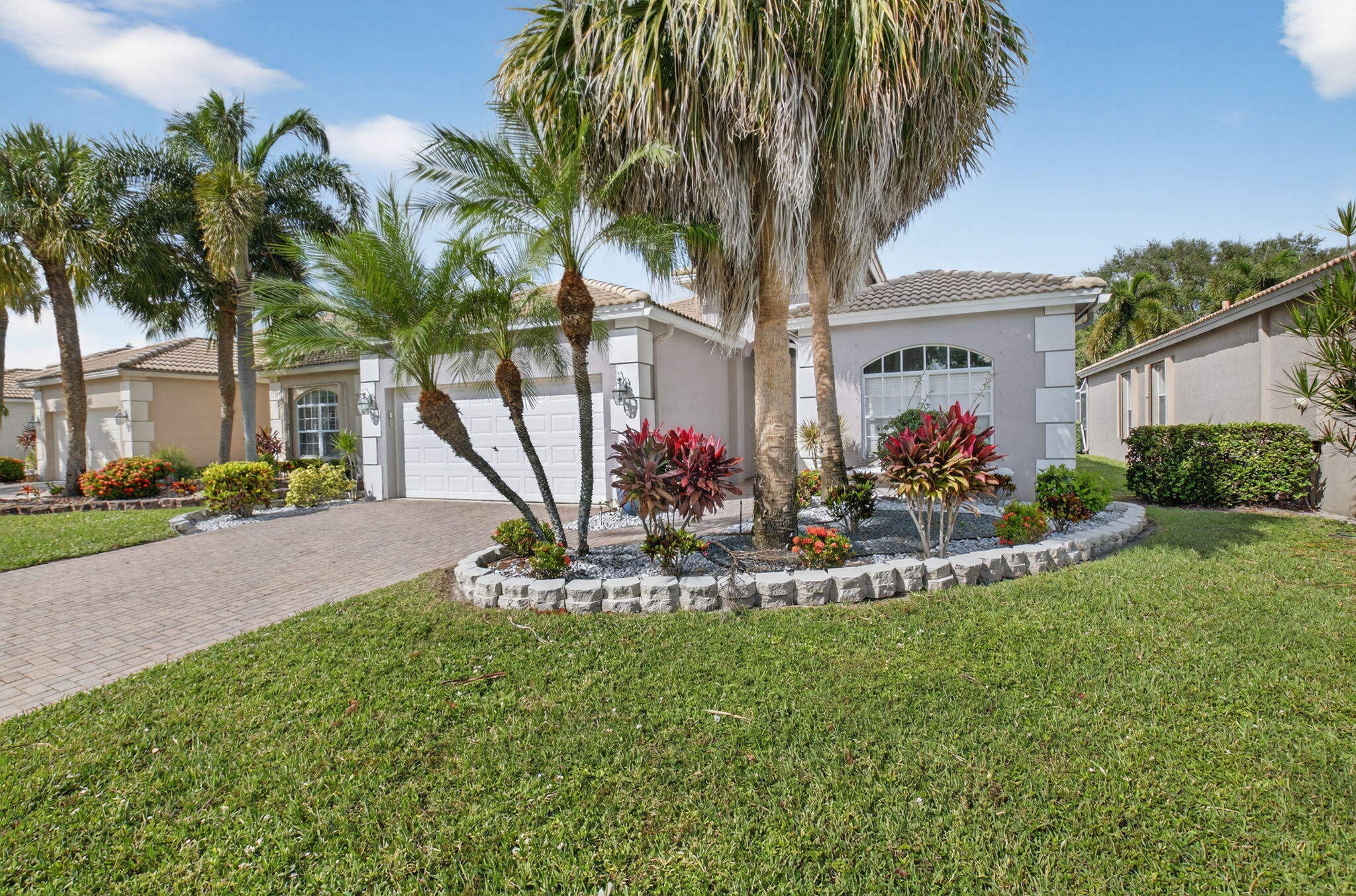 6604 Southport Drive Property Photo 1