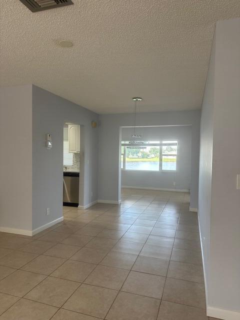 5195 Nicholas Drive Property Photo 14