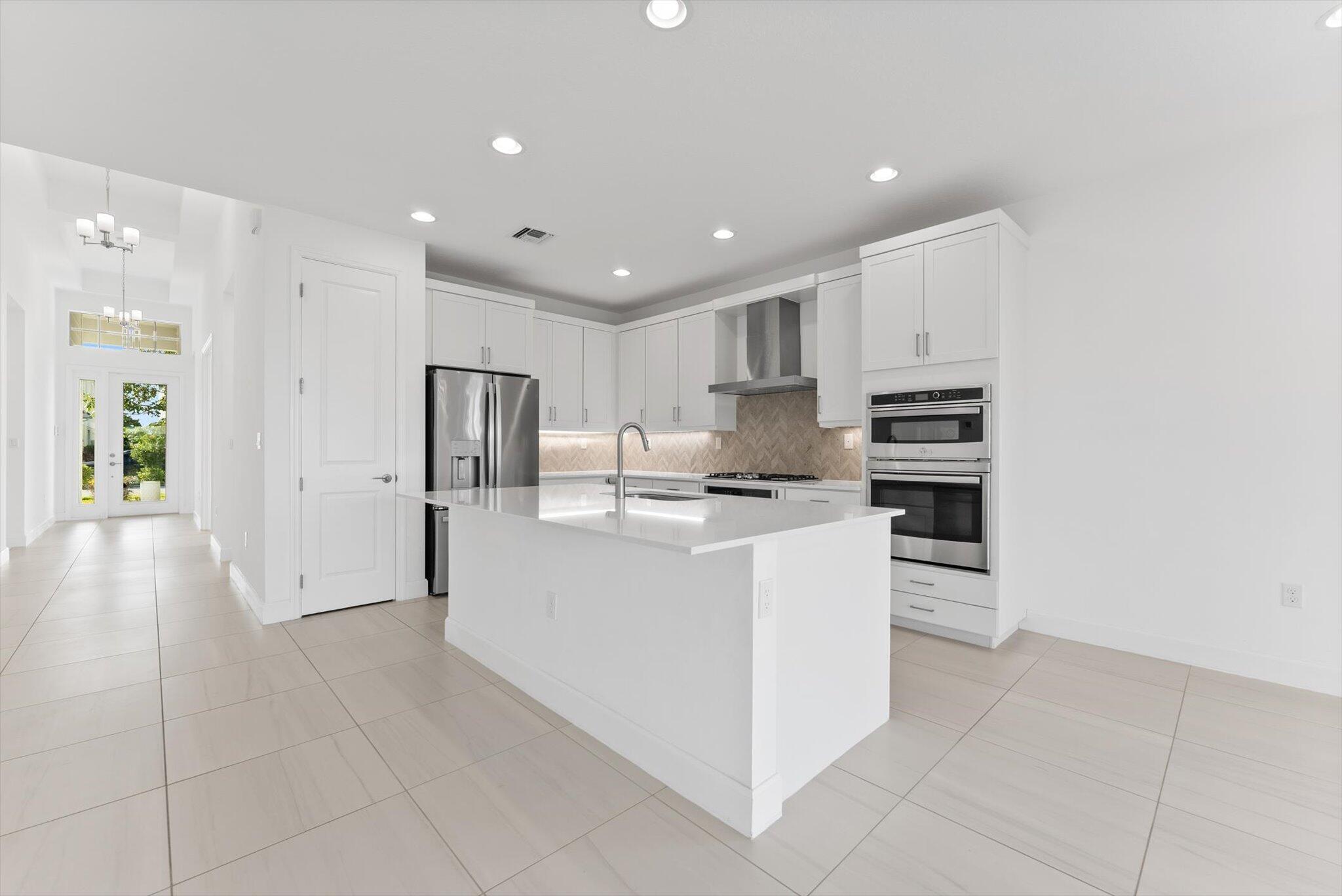 1346 Harvester Crossing Property Photo 5