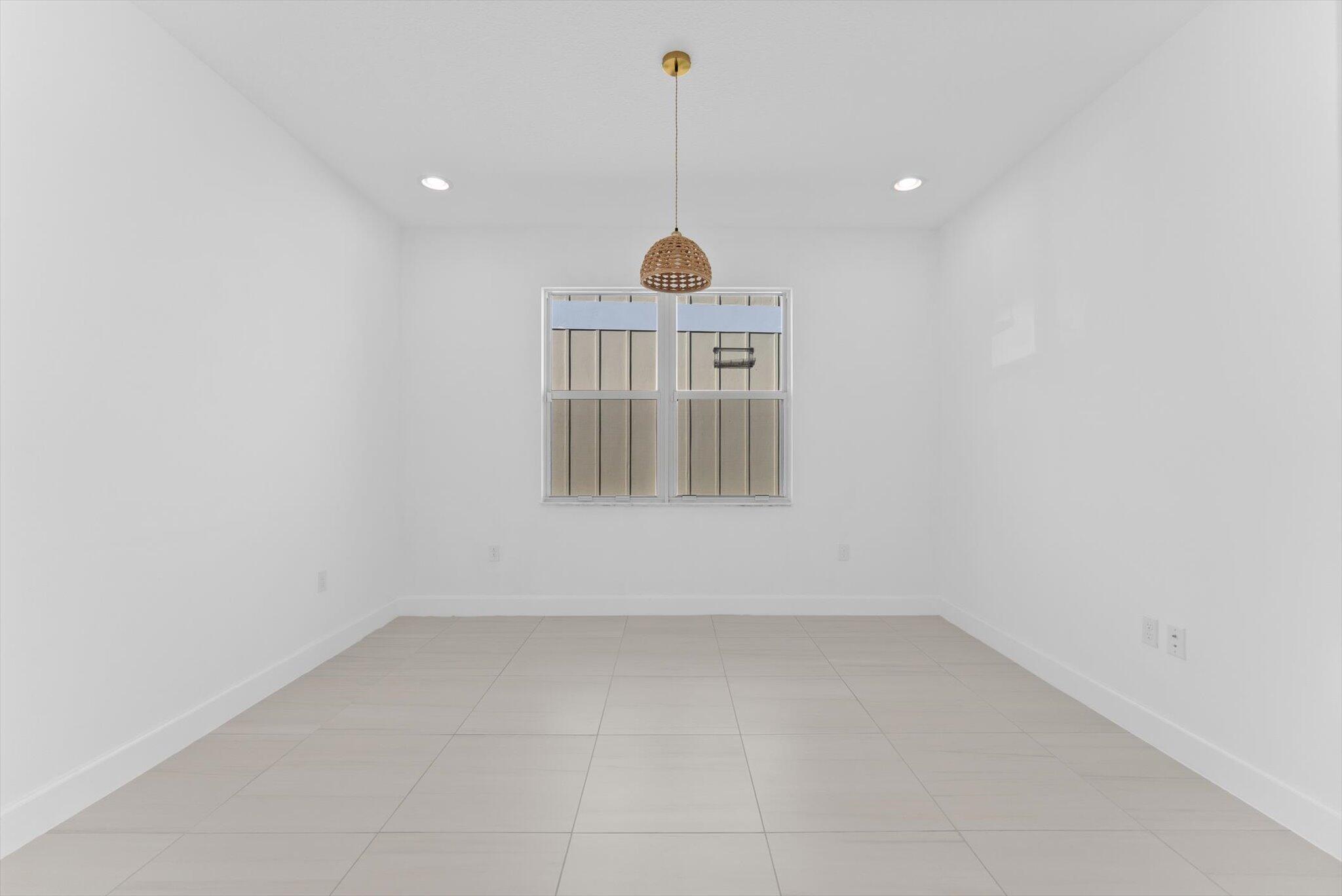 1346 Harvester Crossing Property Photo 21