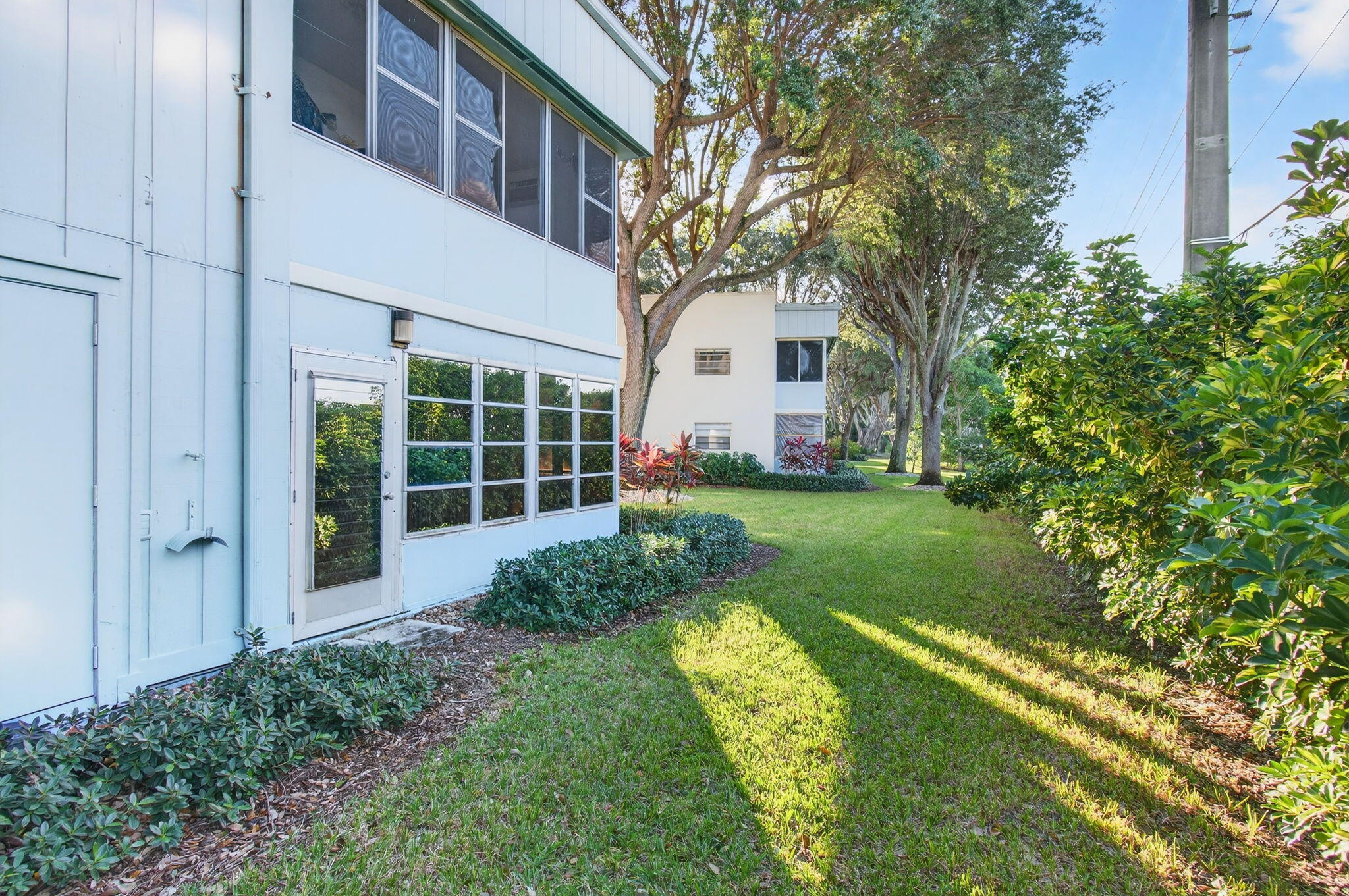 449 Normandy J Property Photo 44