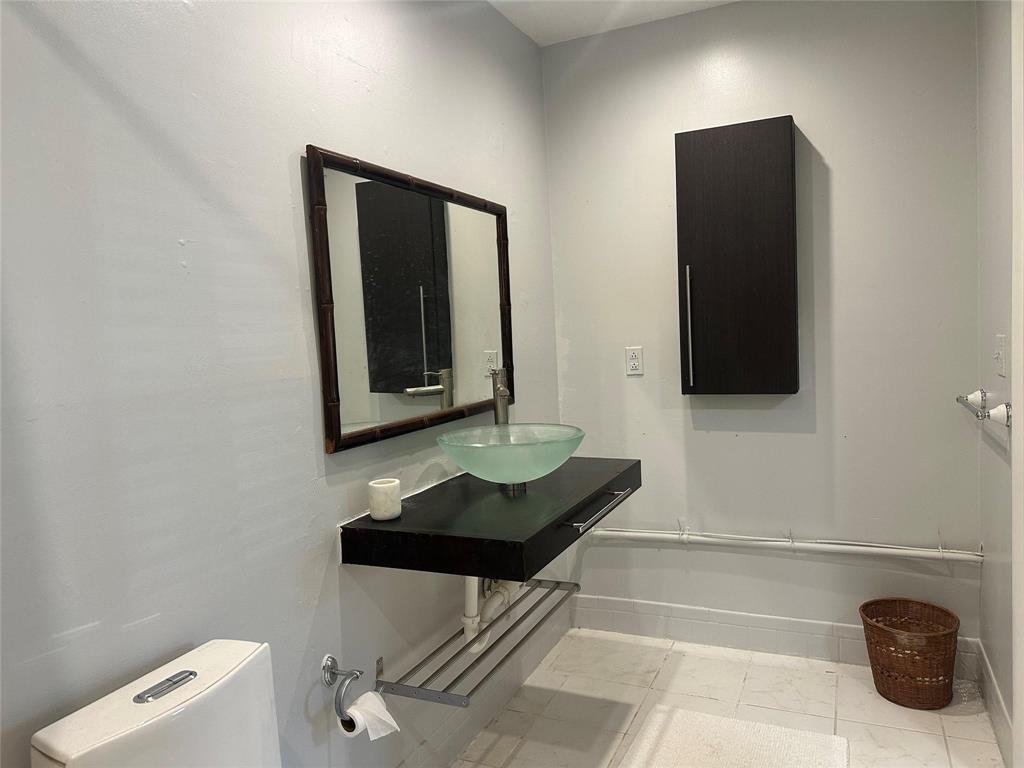 14492 Canalview Drive B Property Photo 22