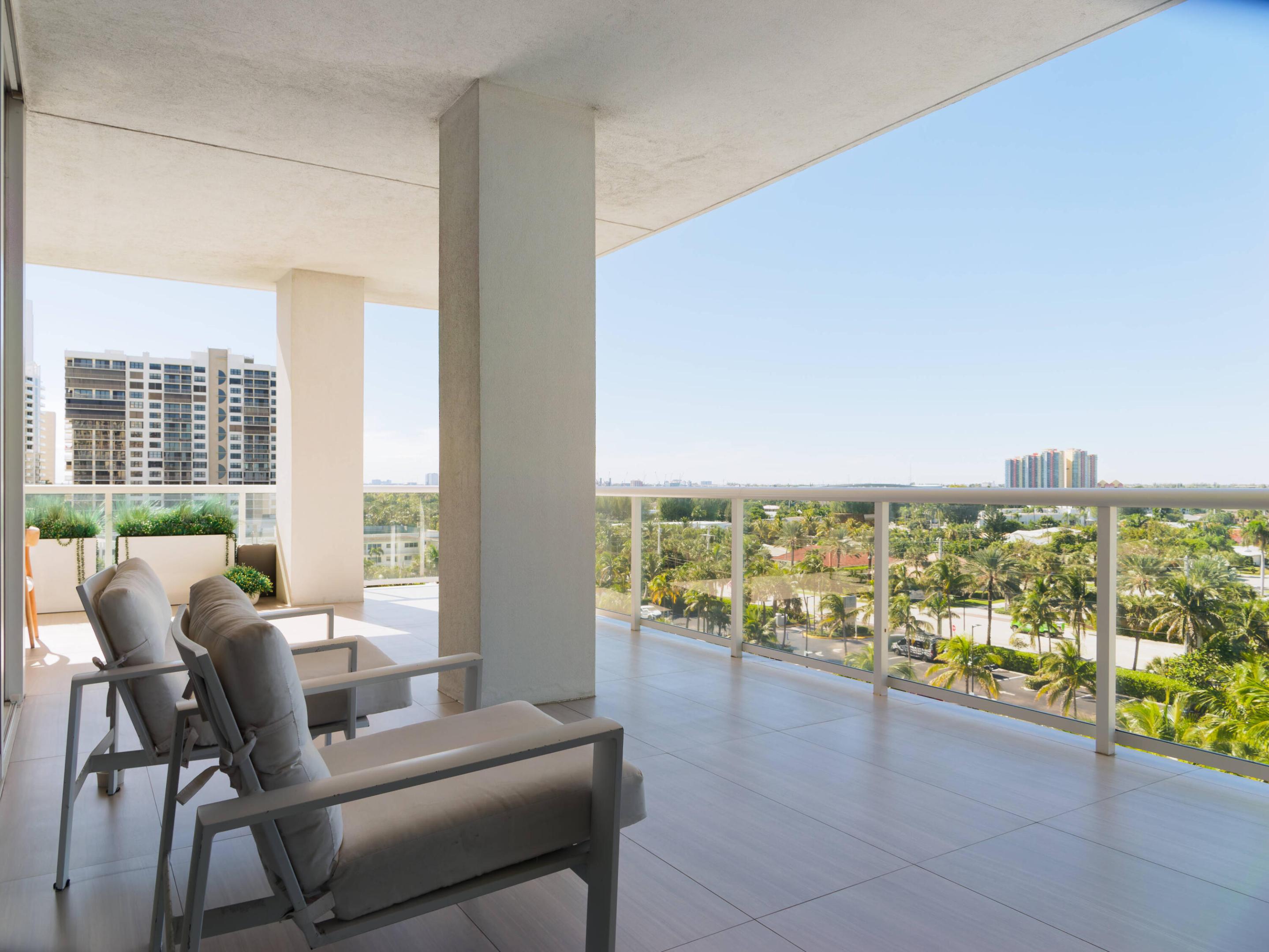3730 N Ocean Drive 6d Property Photo 19