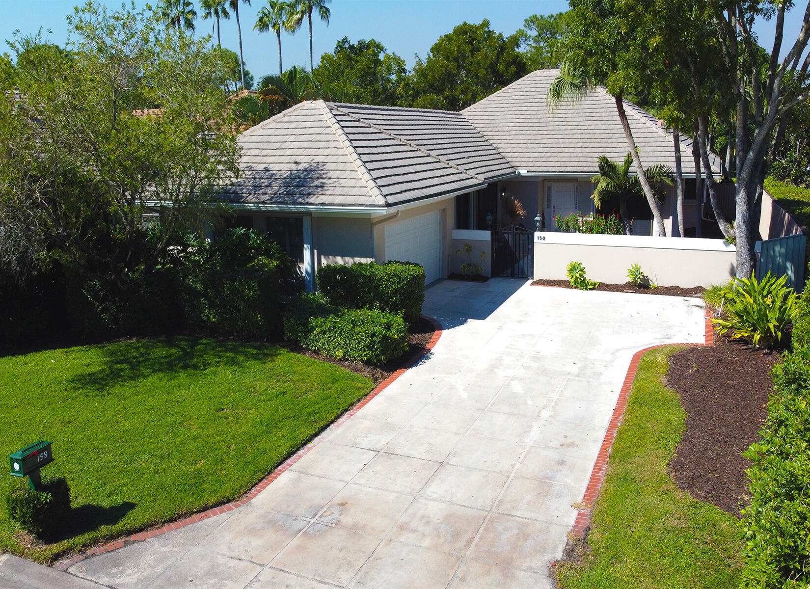 158 Coventry Place Property Photo 1