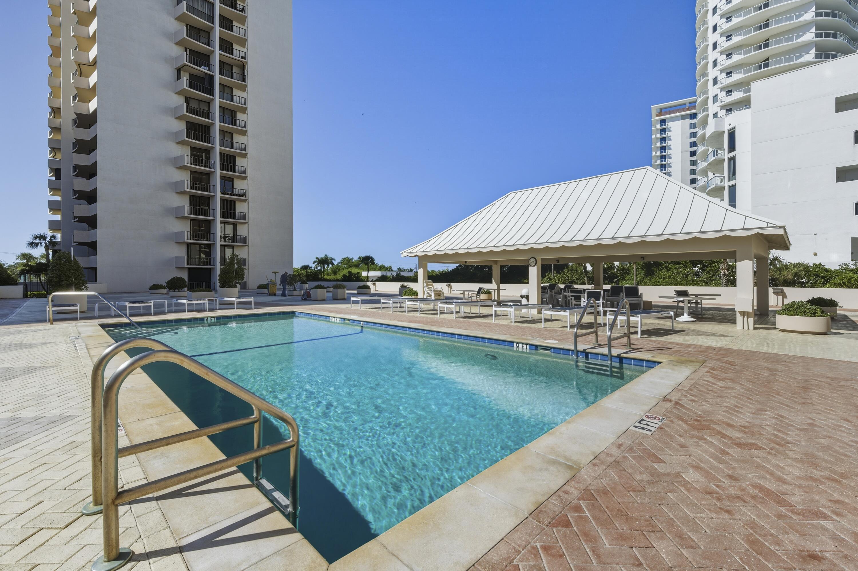 4200 N Ocean Drive 1-1705 Property Photo 26