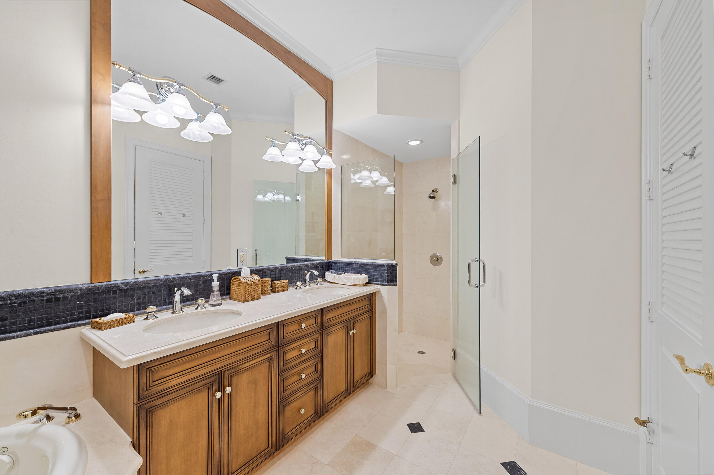 6968 Se Harbor Circle Property Photo 26