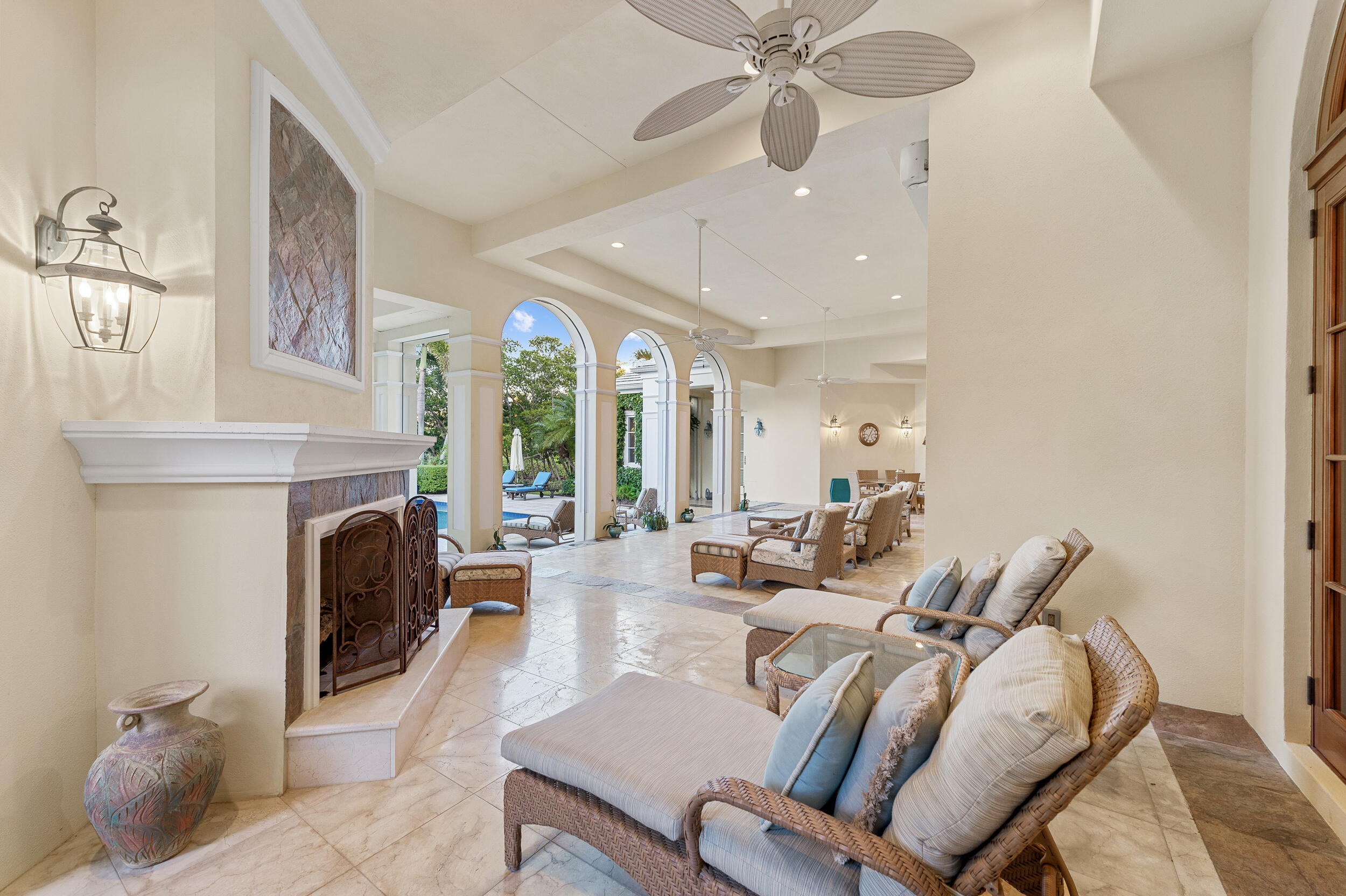 6968 Se Harbor Circle Property Photo 32