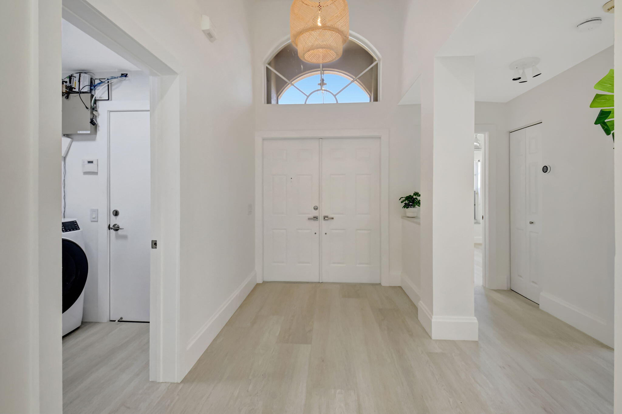 11287 Vivero Avenue Property Photo 6